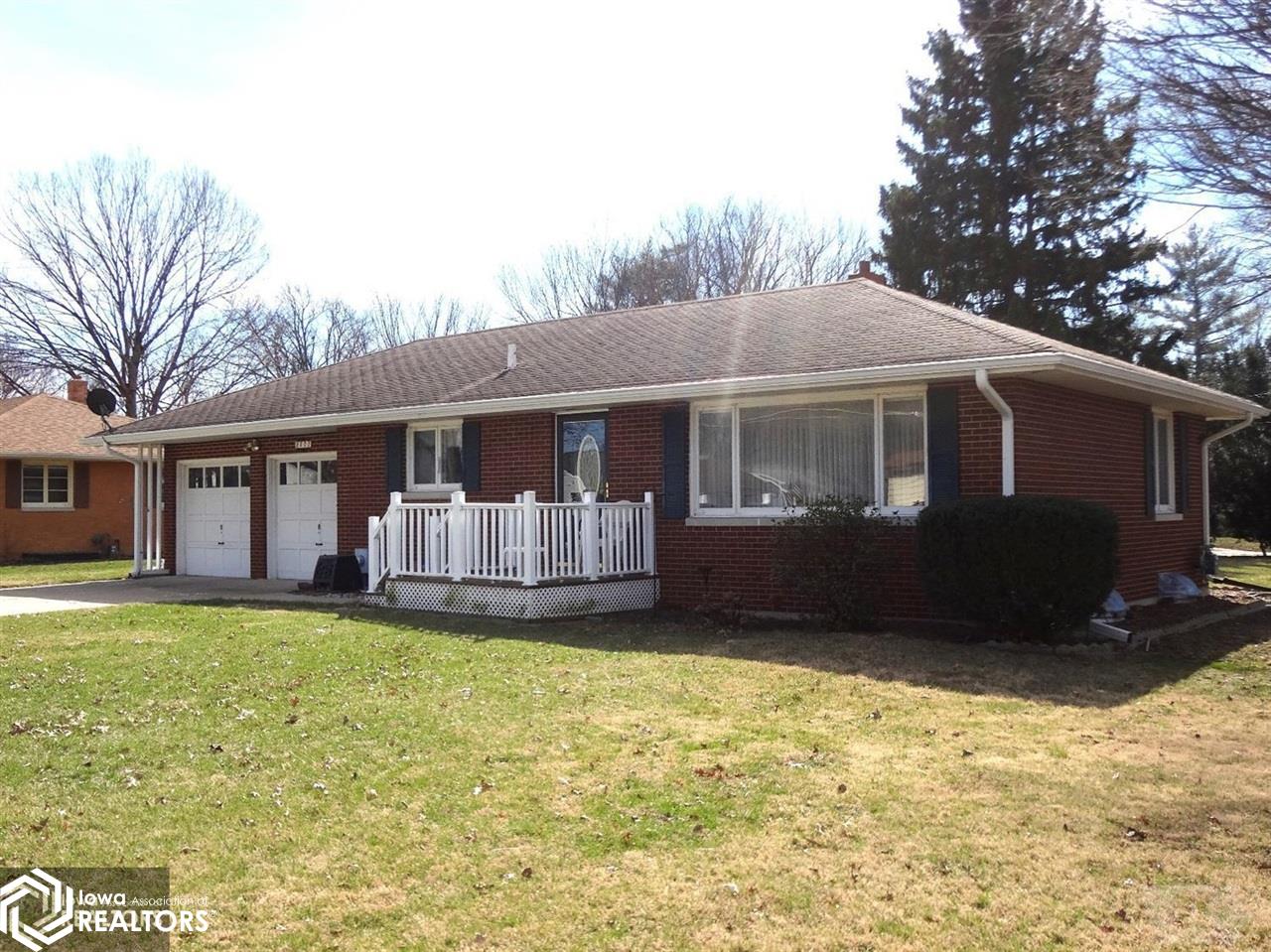 2117 Dill Street, Burlington, IA Ruhl&Ruhl