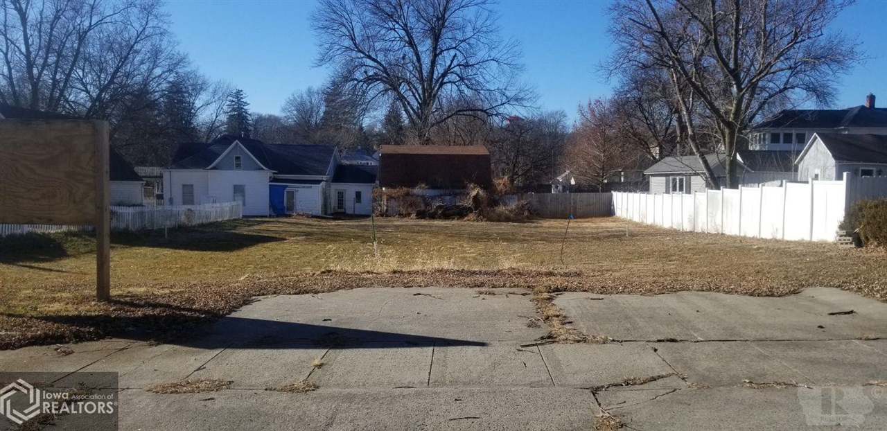 106 North 18th Street, Clarinda, Iowa image 1