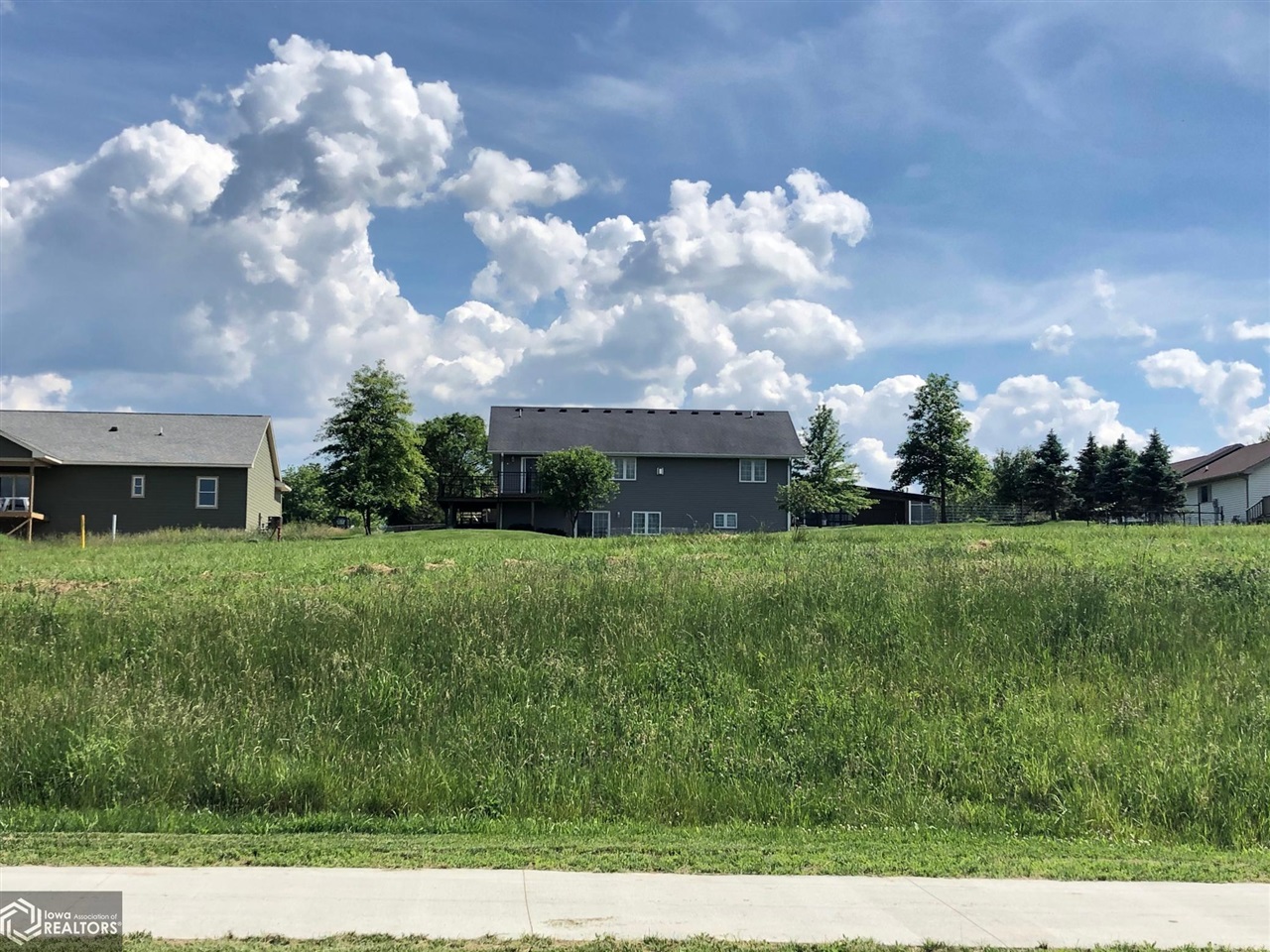 XX Ilion, Chariton, Iowa image 4