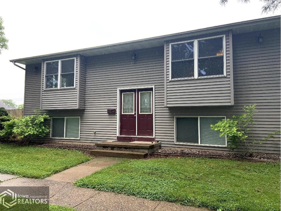 1031 N 8th Street, Burlington, IA Ruhl&Ruhl