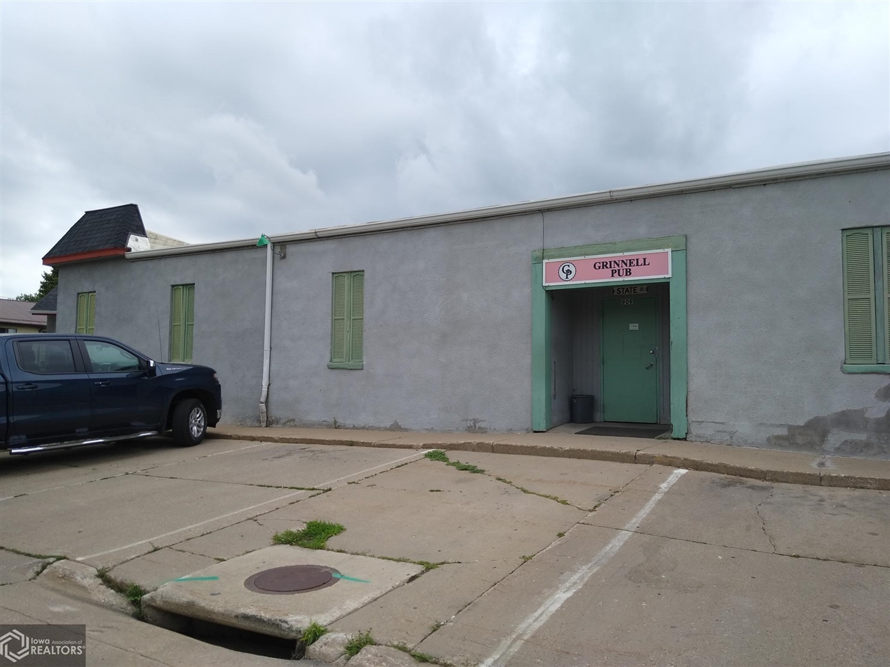 909 State, Grinnell, Iowa 50112, ,Commercial (5+ Units),For Sale,State,6021068