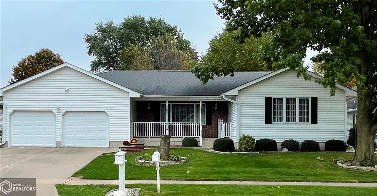 2214 S 4th Street, Burlington, IA Ruhl&Ruhl