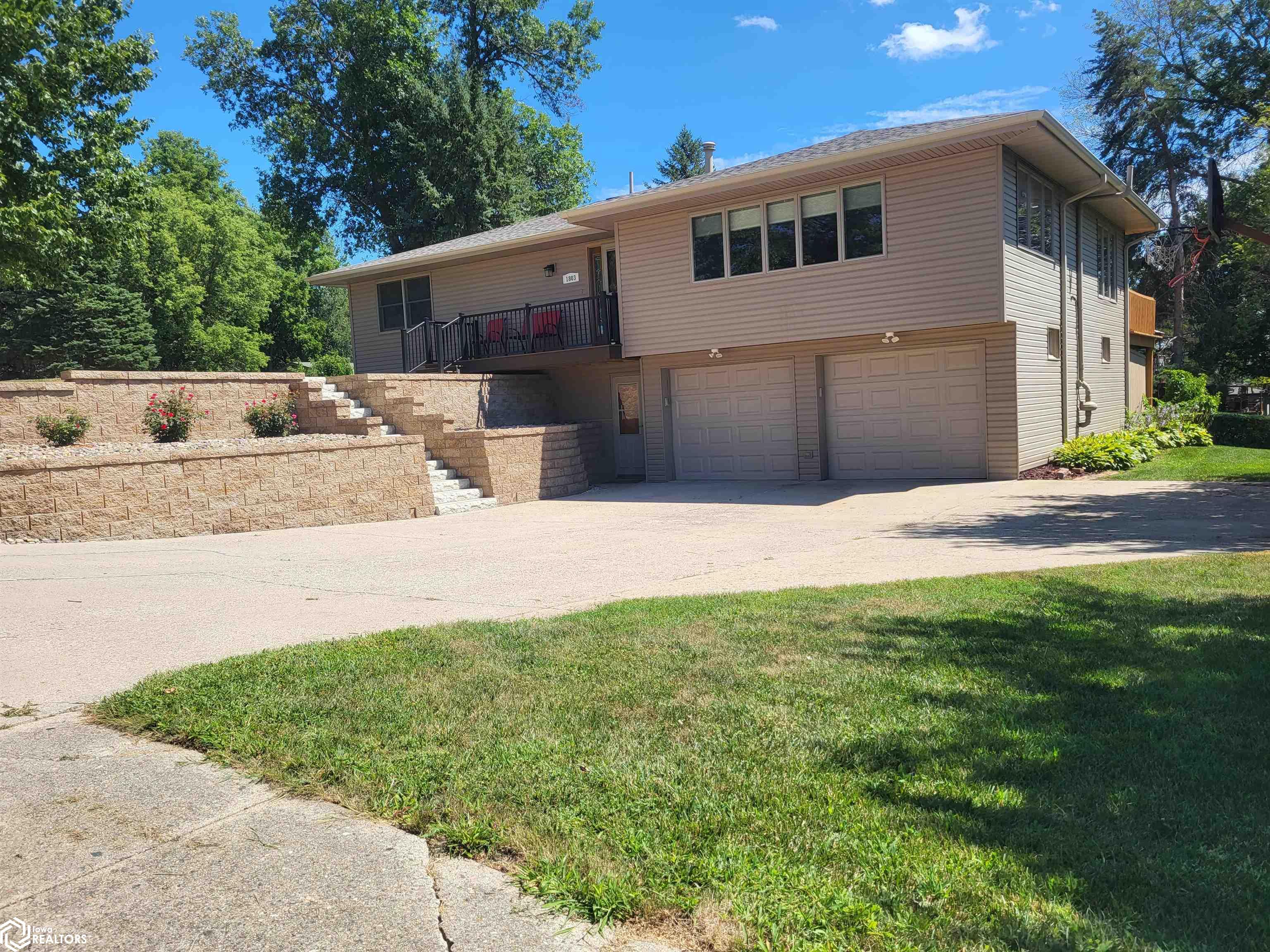 Homes For Sale in Harlan Iowa Osborn Realty