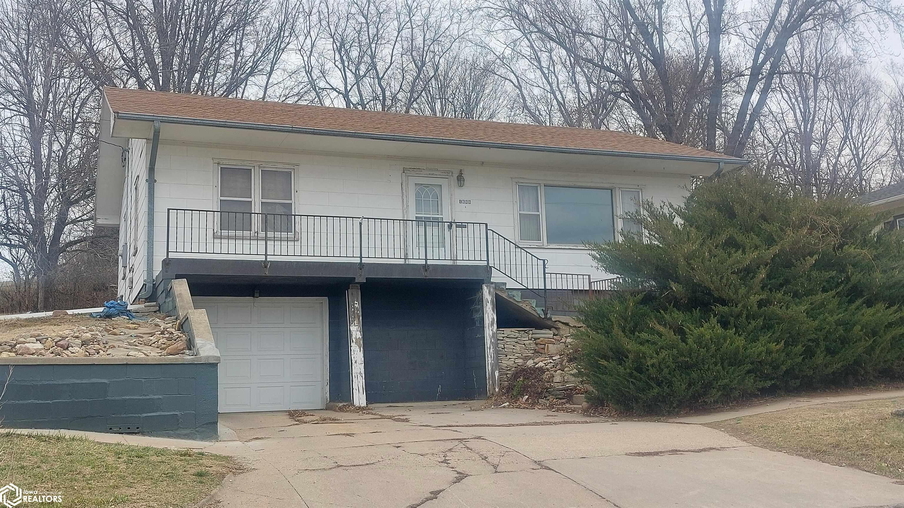 1600 8th, Red Oak, Iowa 51566, 3 Bedrooms Bedrooms, ,1 BathroomBathrooms,Single Family,For Sale,8th,6301042