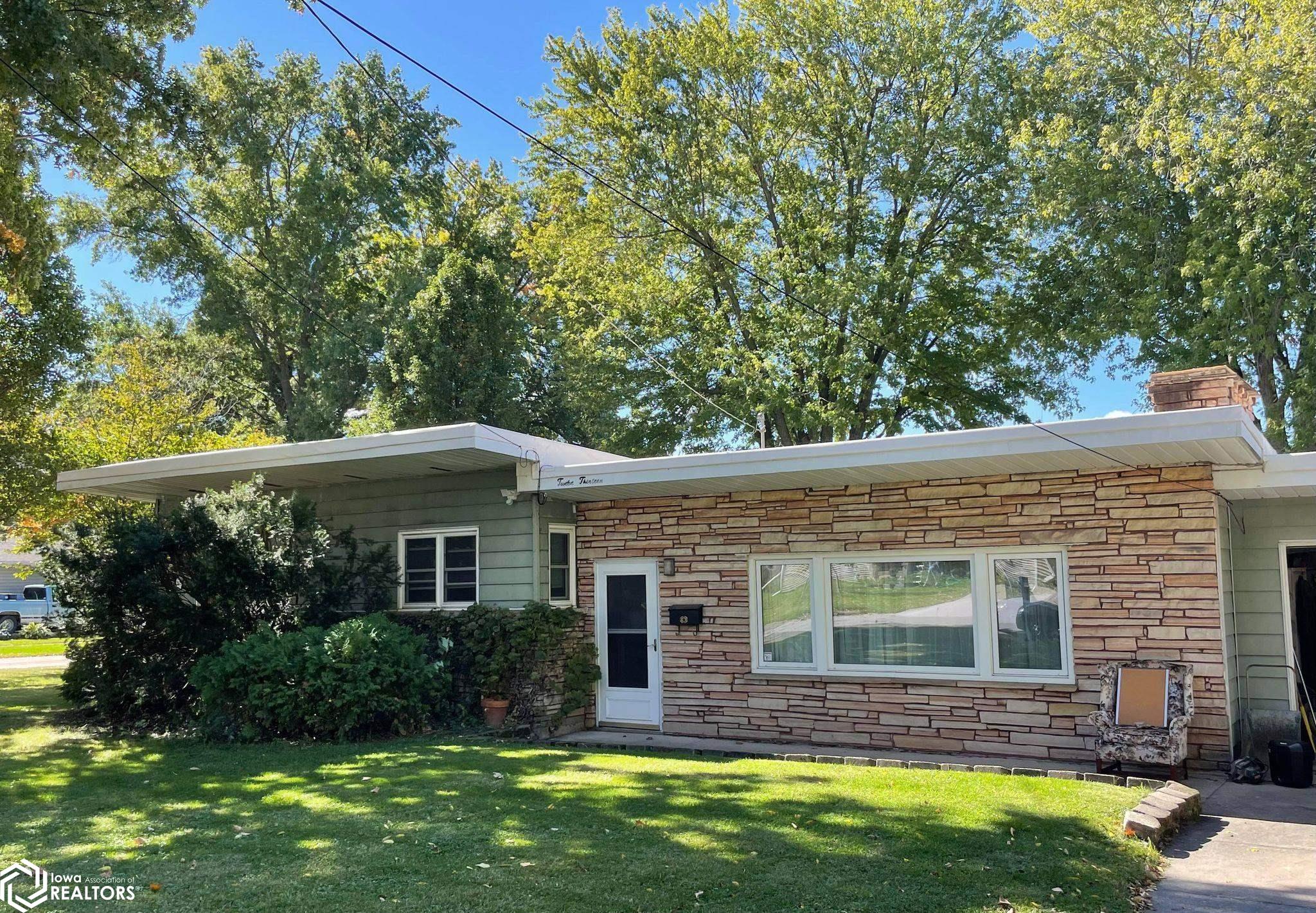 1213 Hagemann Avenue, Burlington, IA Ruhl&Ruhl