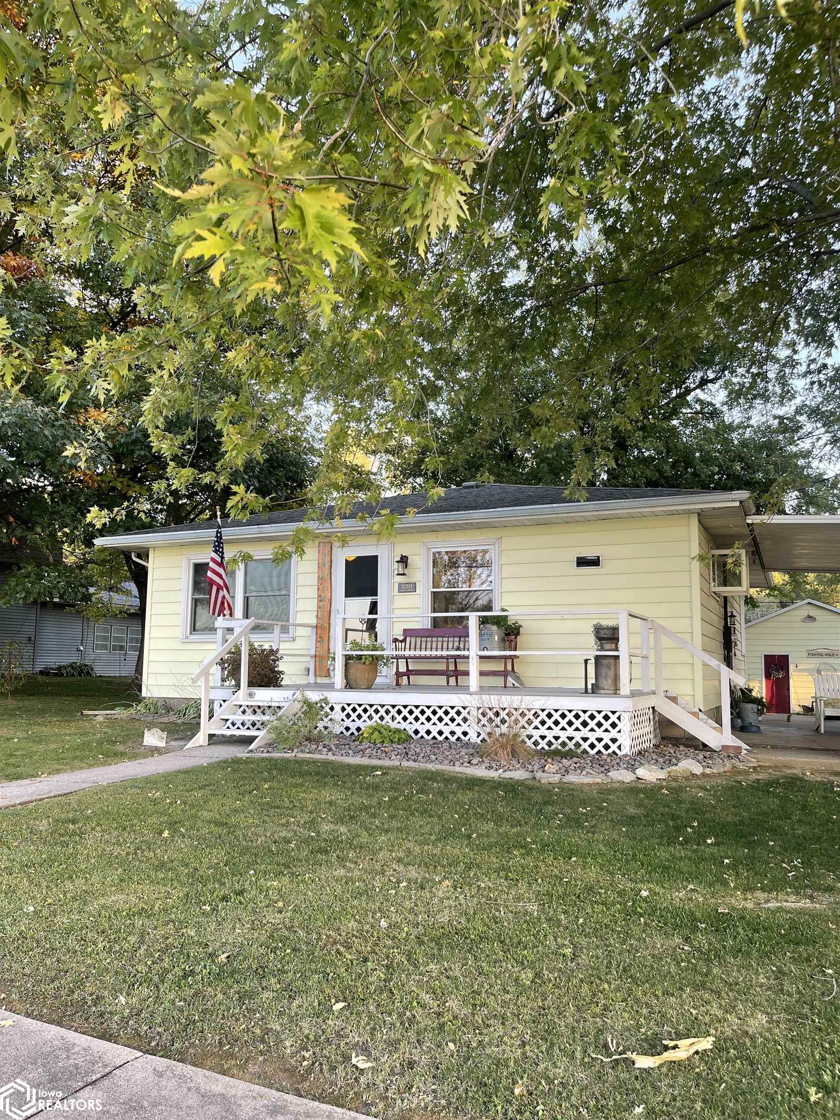 230 1st Street, Dallas City, Illinois 62330, 3 Bedrooms Bedrooms, ,2 BathroomsBathrooms,Single Family,For Sale,1st,6303300