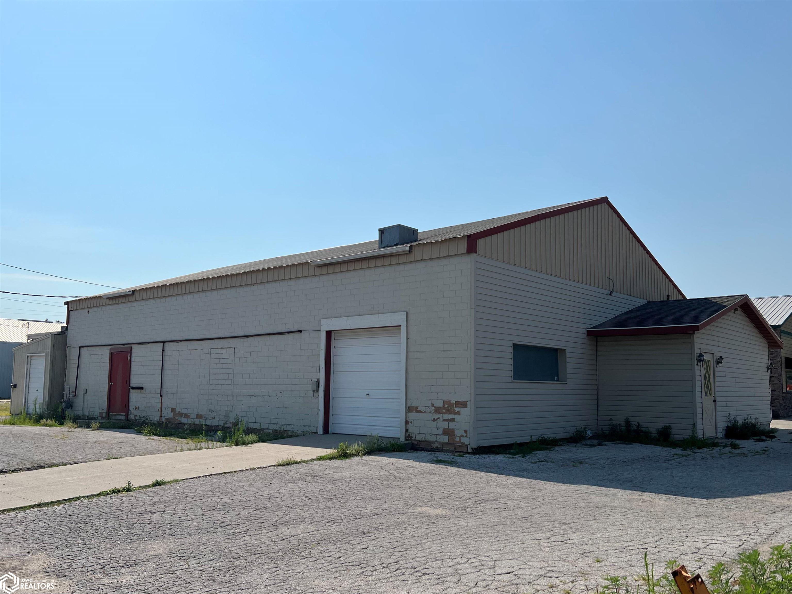 611 13th St., Humboldt, Iowa 50548, ,Commercial (5+ Units),For Sale,13th St.,6306077