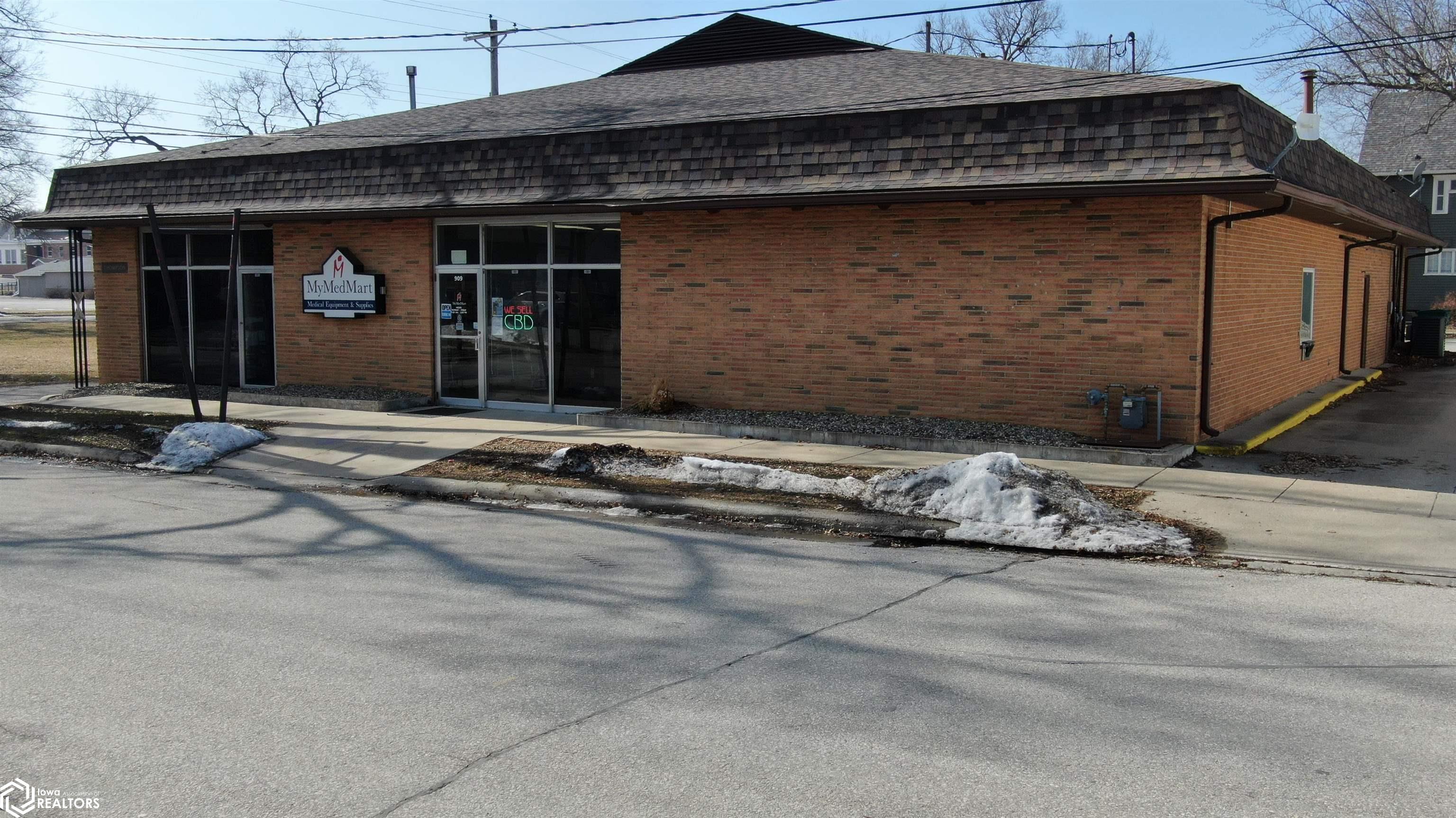 909 Willson, Webster City, Iowa 50595, ,Commercial (5+ Units),For Sale,Willson,6306094