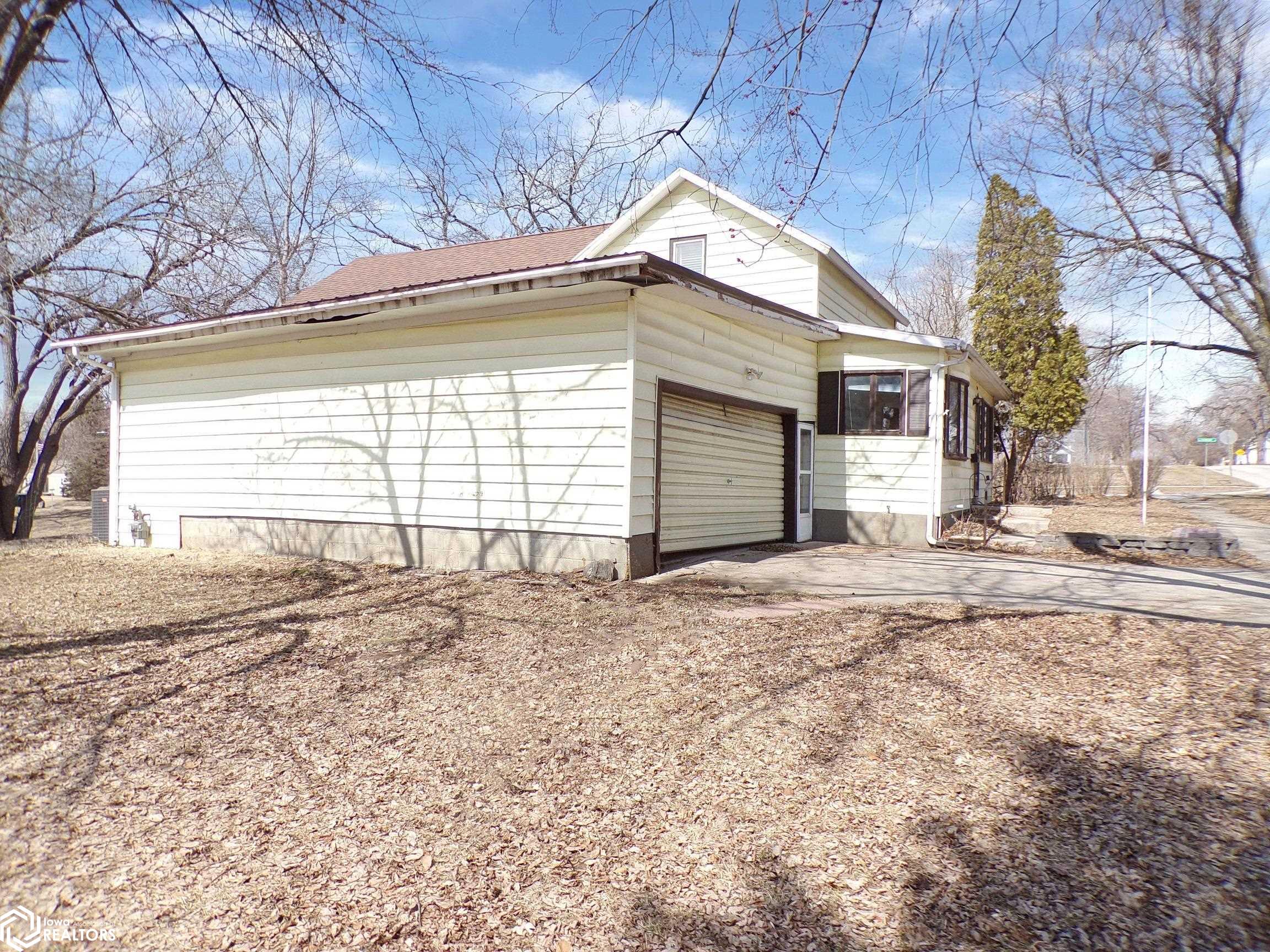 Farm & Home Services Serving Algona Since 1920