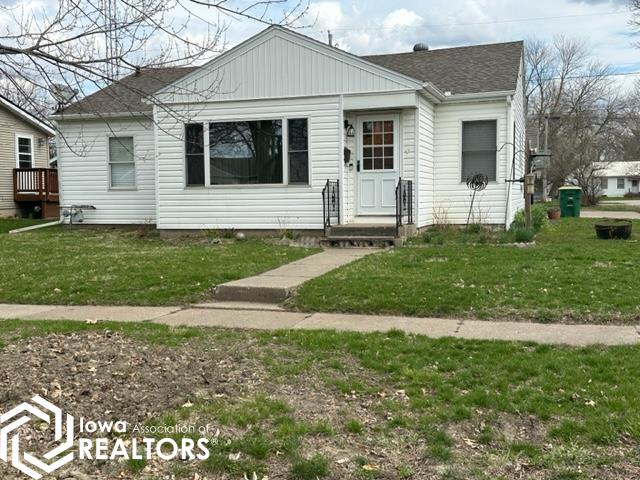 911 5th, Fairfield, Iowa 52556, 3 Bedrooms Bedrooms, ,Single Family,For Sale,5th,6307148
