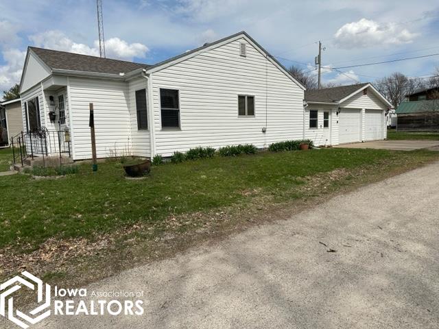 911 5th, Fairfield, Iowa 52556, 3 Bedrooms Bedrooms, ,Single Family,For Sale,5th,6307148