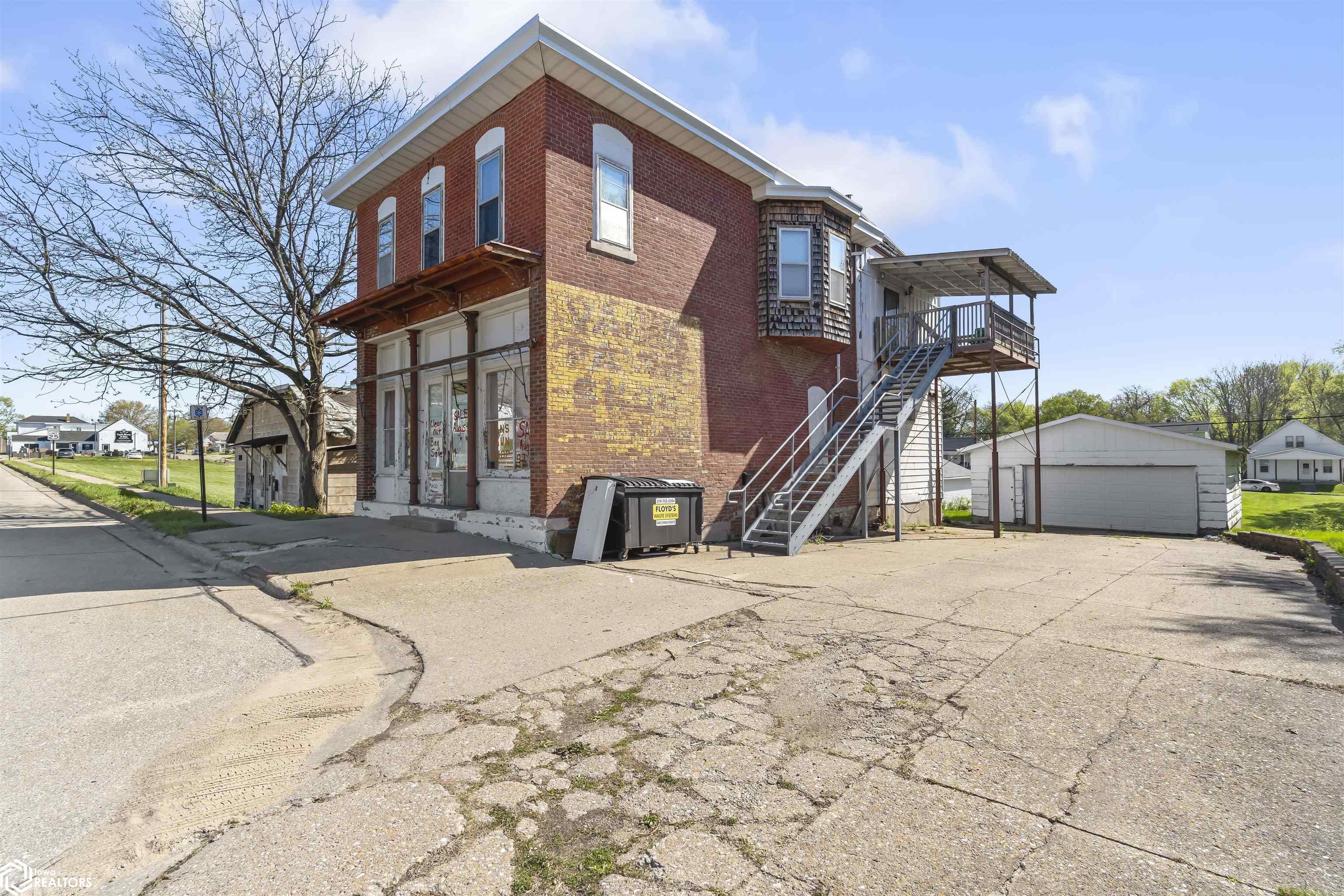 1400 Osborn Street, Burlington, IA Ruhl&Ruhl