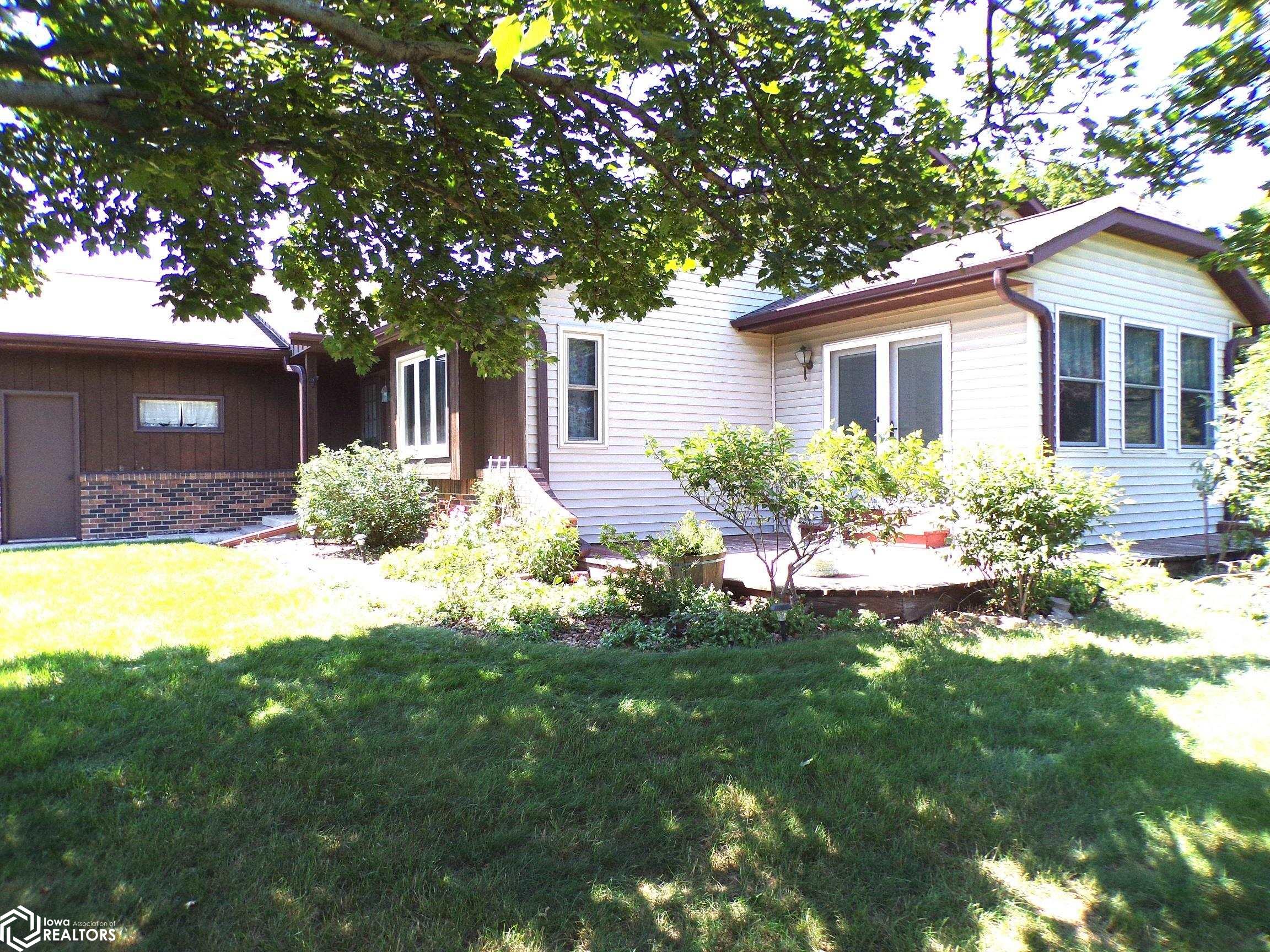 1711 & 1713 8th Ave N, Humboldt, Iowa 50548, 3 Bedrooms Bedrooms, ,1 BathroomBathrooms,Single Family,For Sale,8th Ave N,6309648