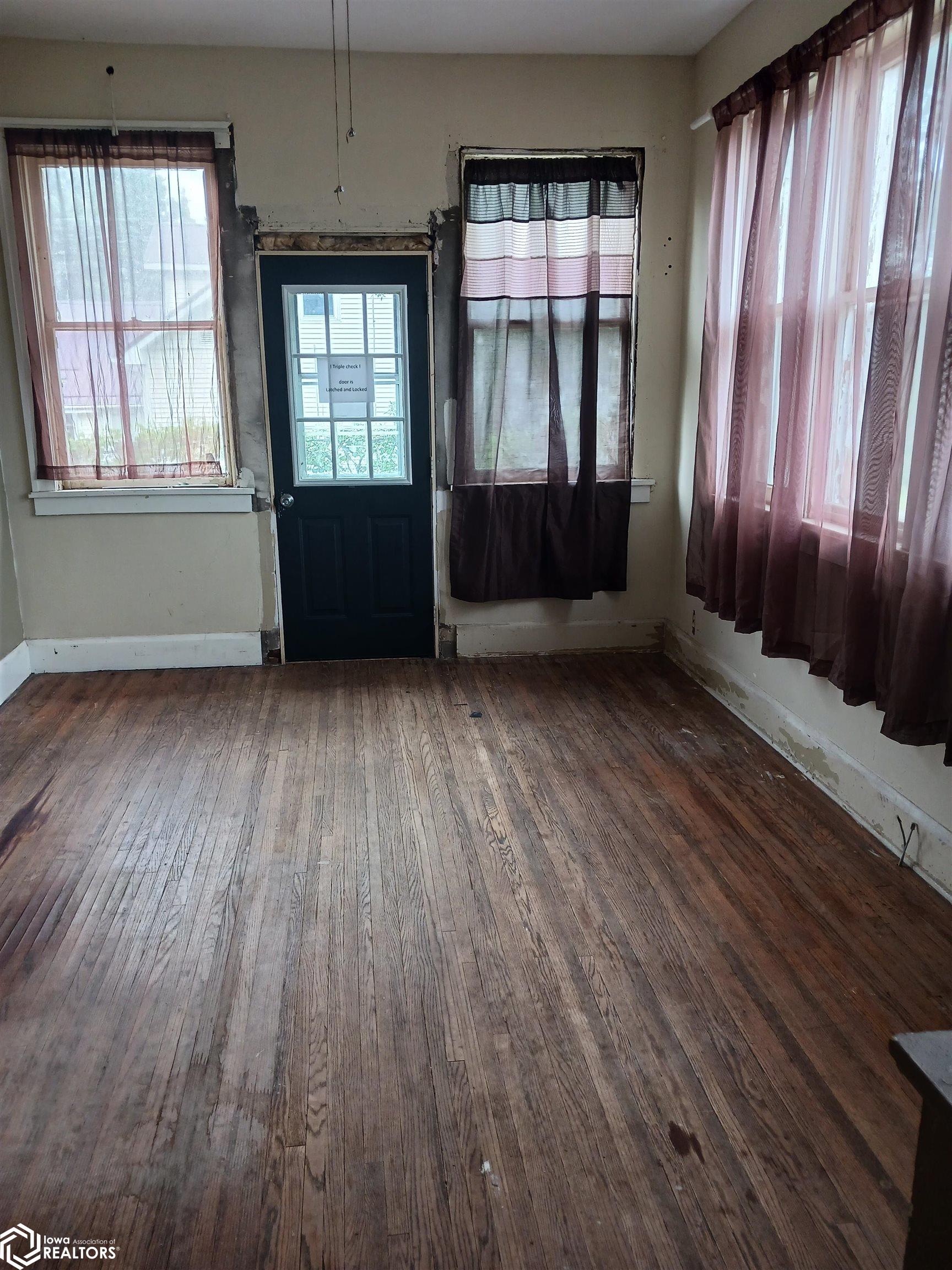 502 N Court, Ottumwa, Iowa image 12