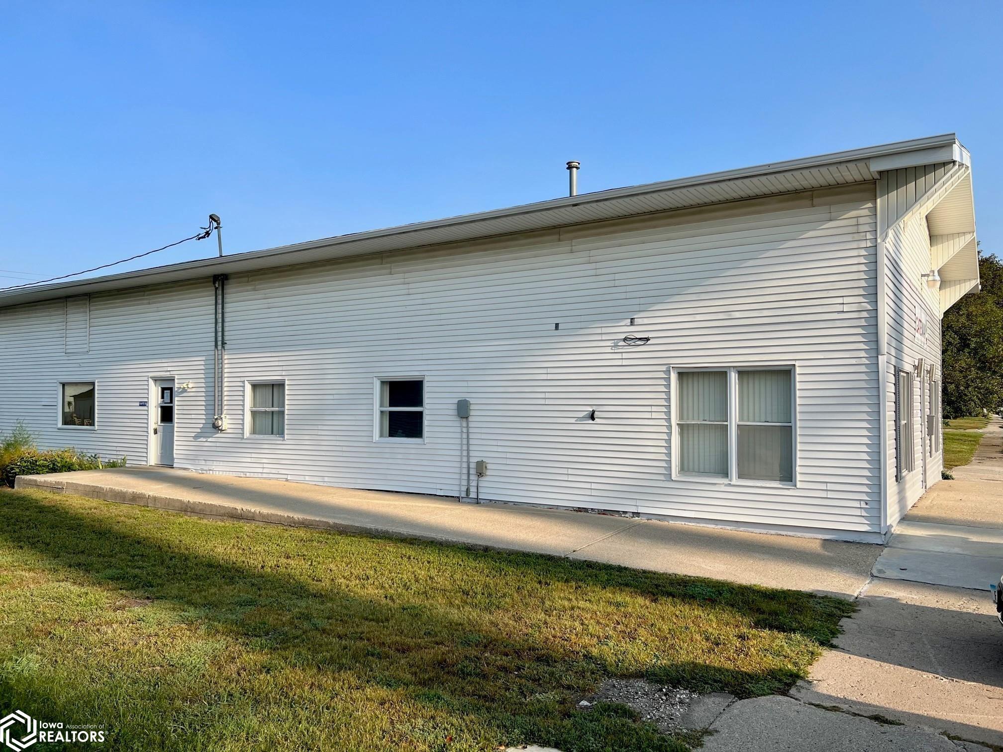 210 1St, Clarion, Iowa 50525, ,Commercial (5+ Units),For Sale,1St,6311210
