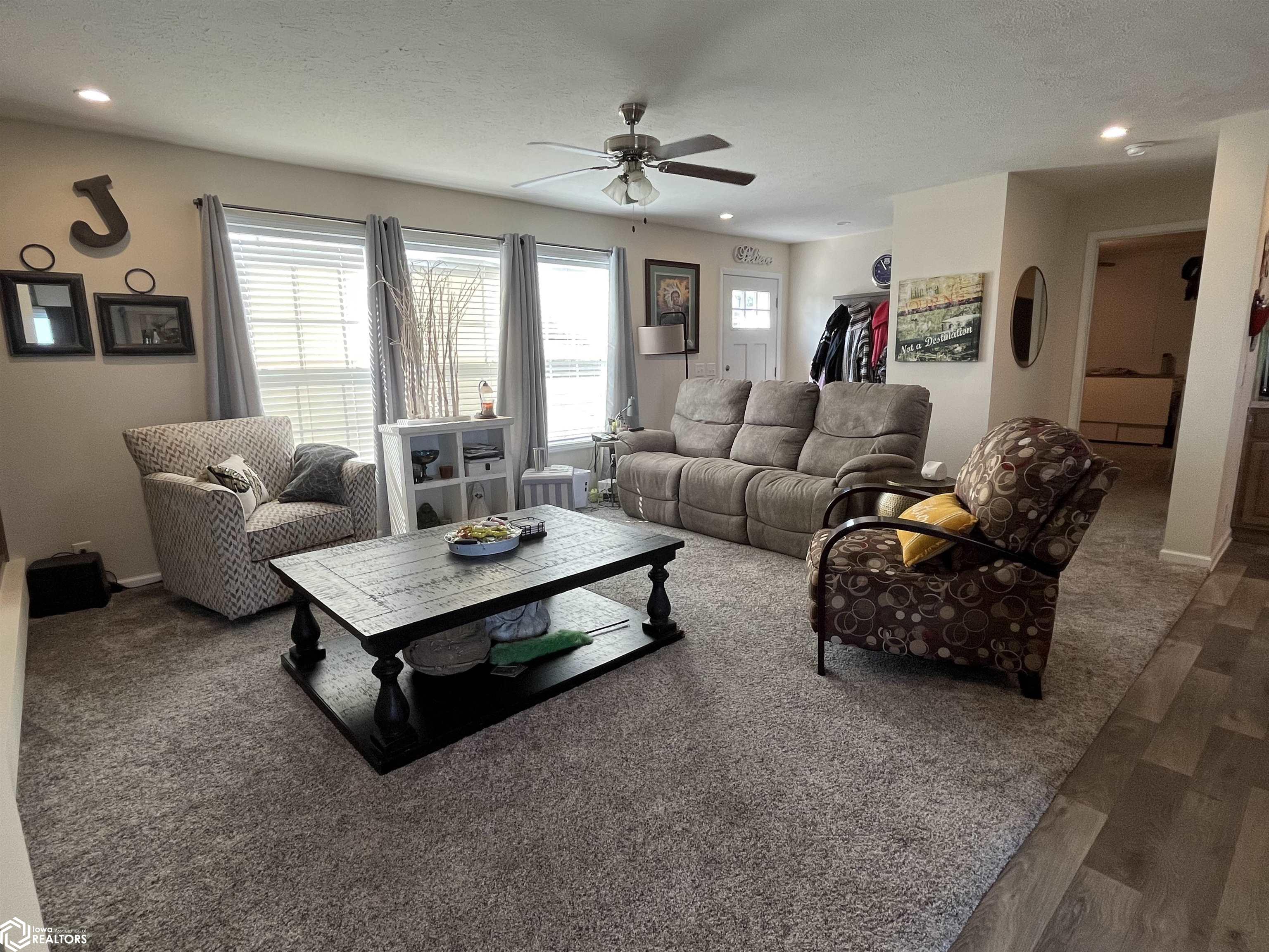 112 Arrowhead Road, Melrose, Iowa image 2