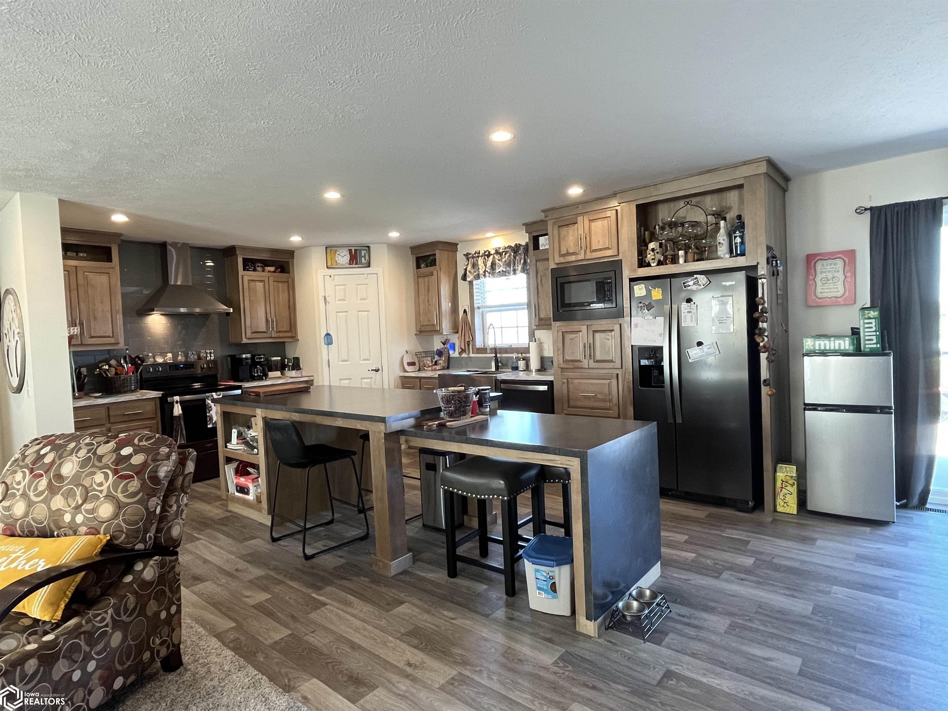 112 Arrowhead Road, Melrose, Iowa image 4