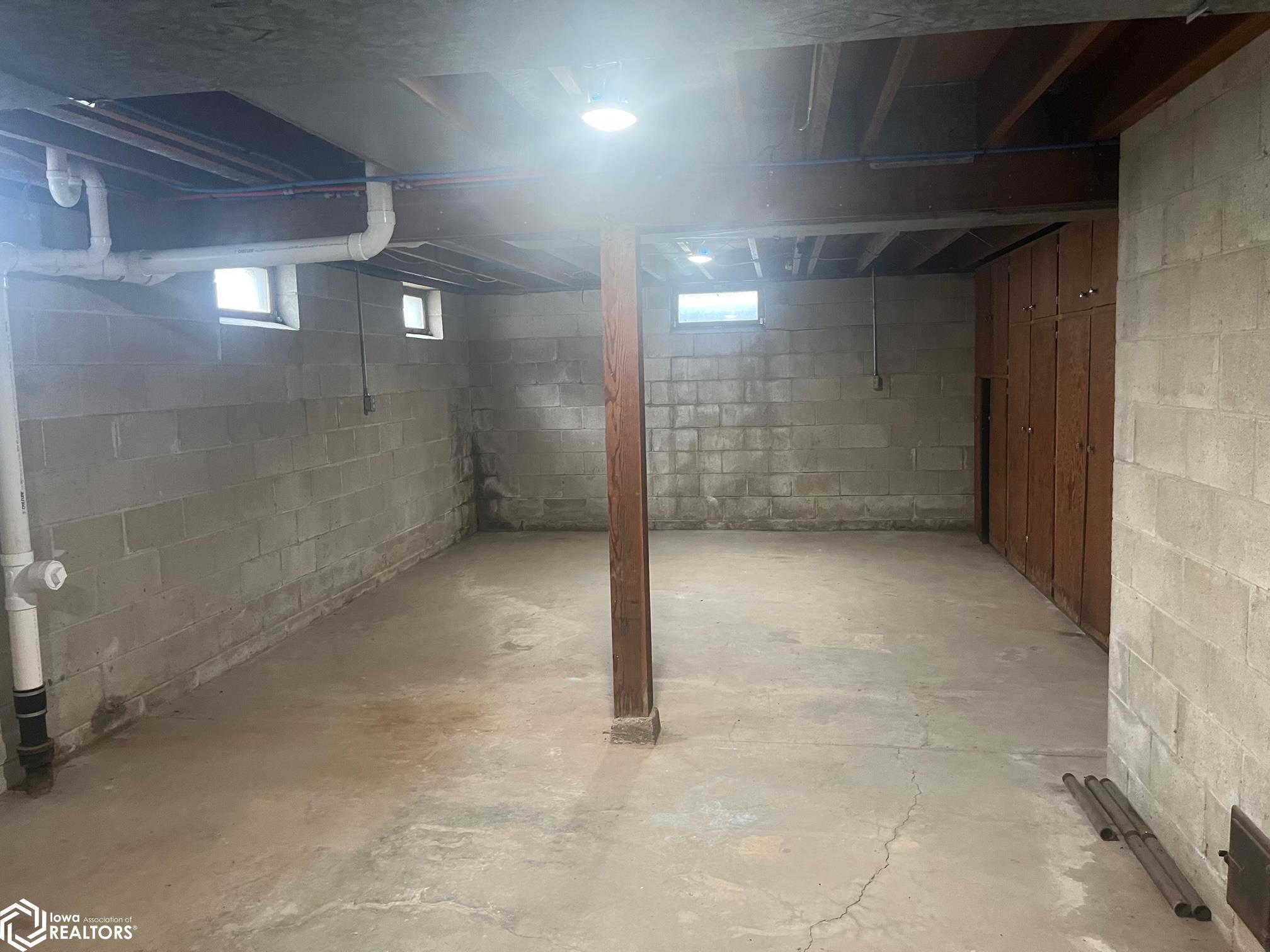 182 Warbler Avenue, Ackley, Iowa image 24
