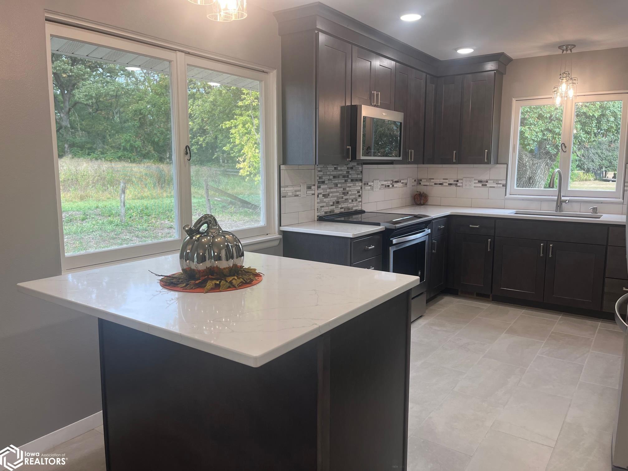 182 Warbler Avenue, Ackley, Iowa image 10