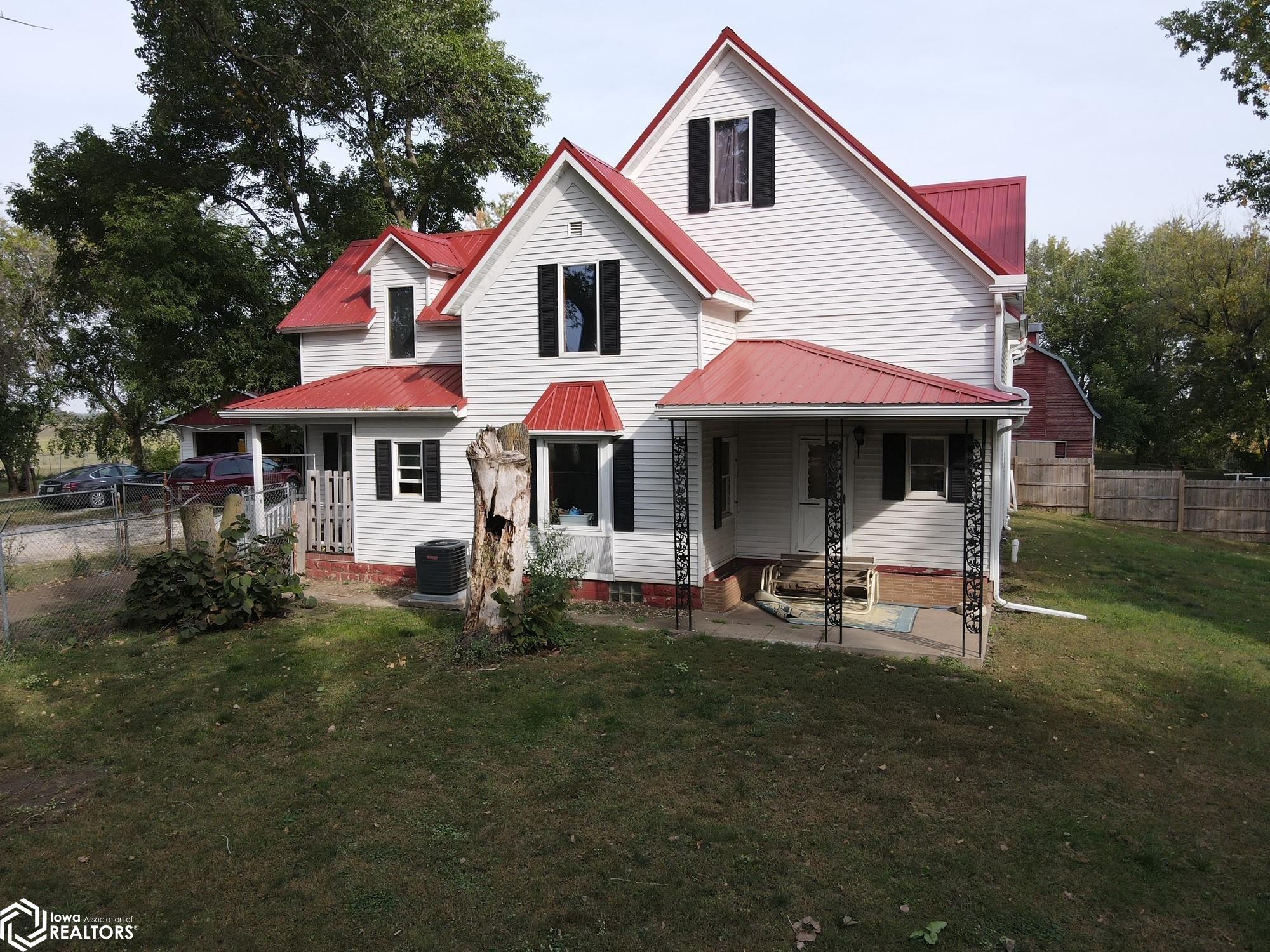 1905 330th, Titonka, Iowa 50480, 7 Bedrooms Bedrooms, ,1 BathroomBathrooms,Single Family,For Sale,330th,6311717