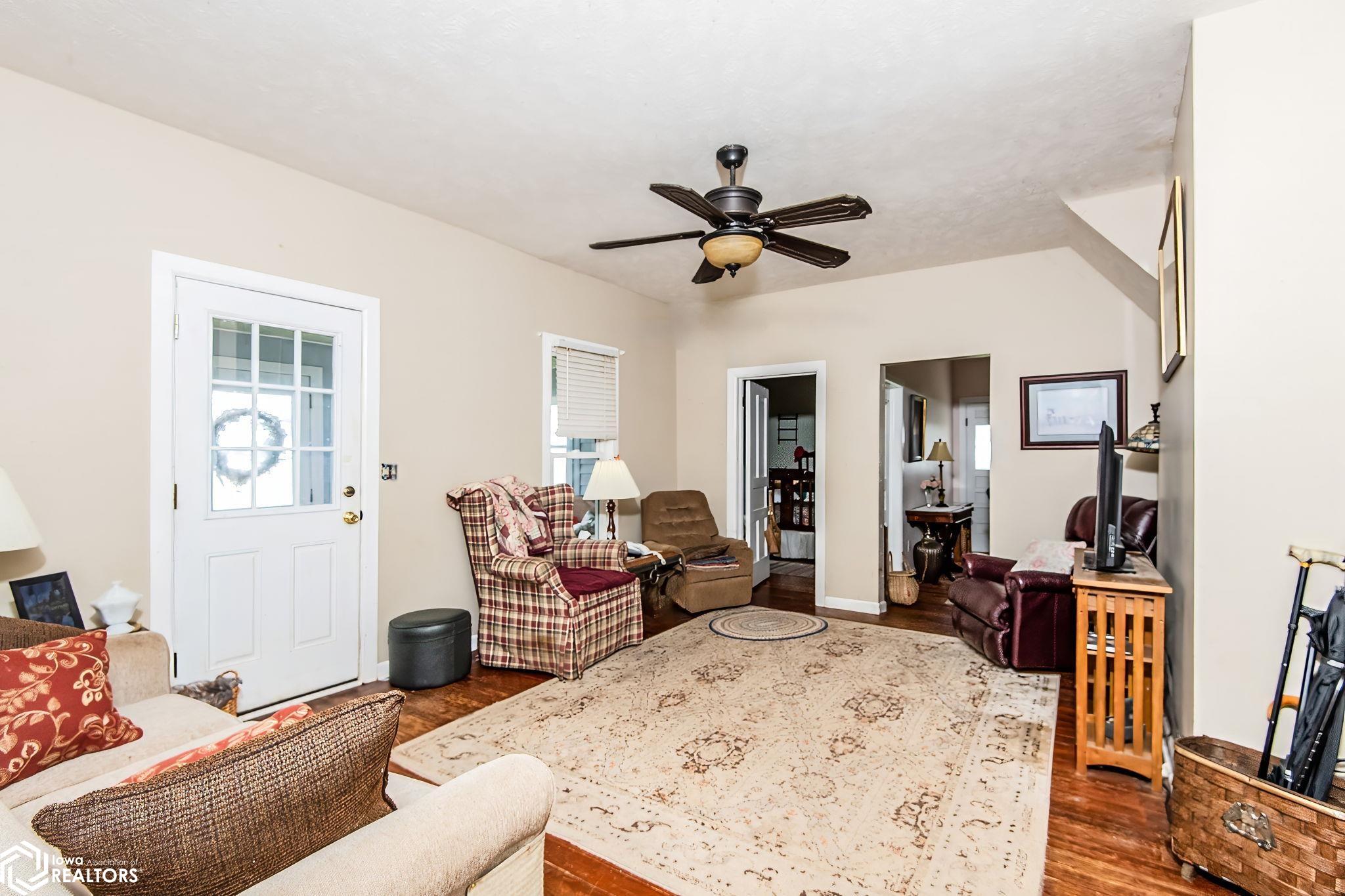 2566 Yellowwood Road, Kimballton, Iowa image 13