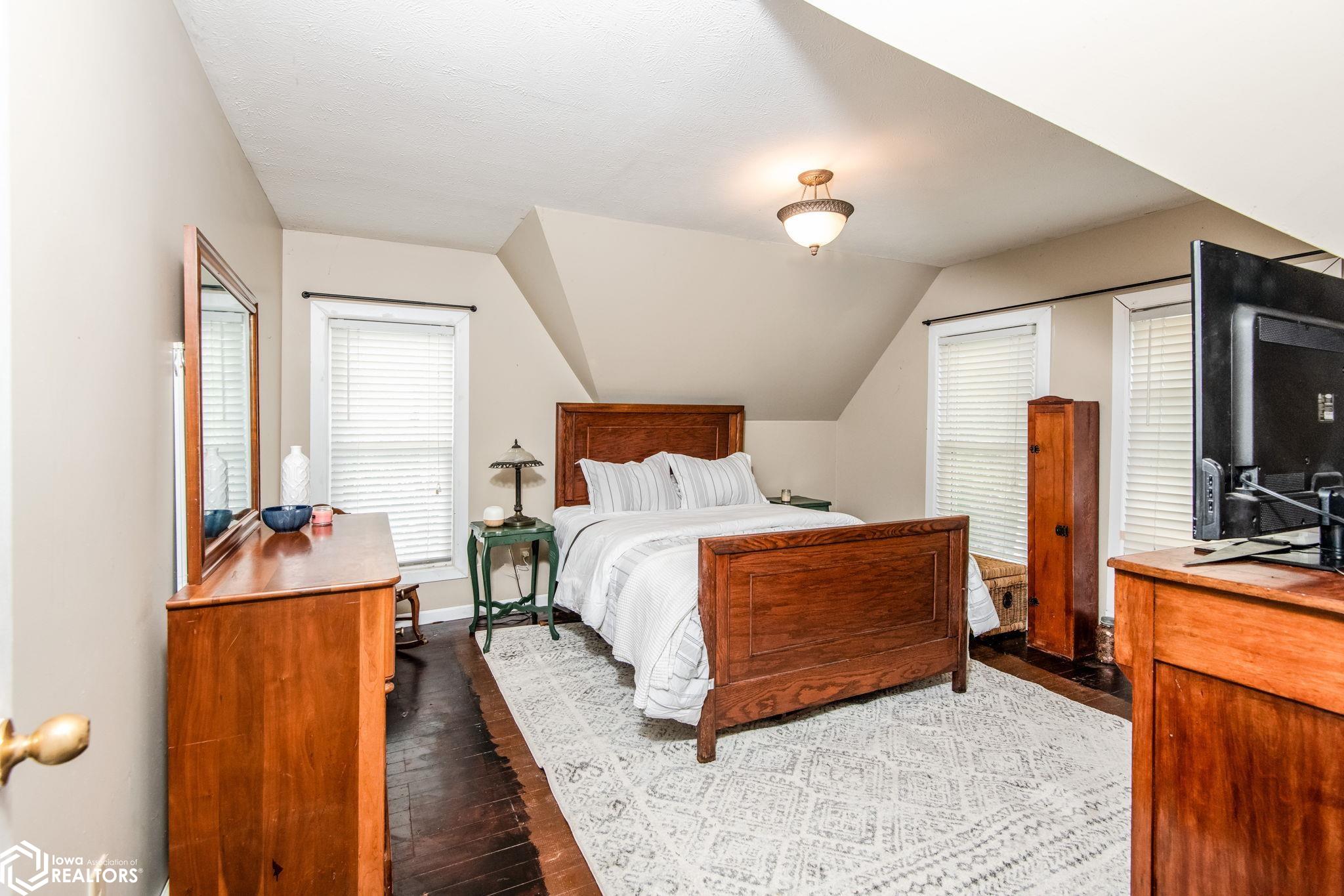 2566 Yellowwood Road, Kimballton, Iowa image 16