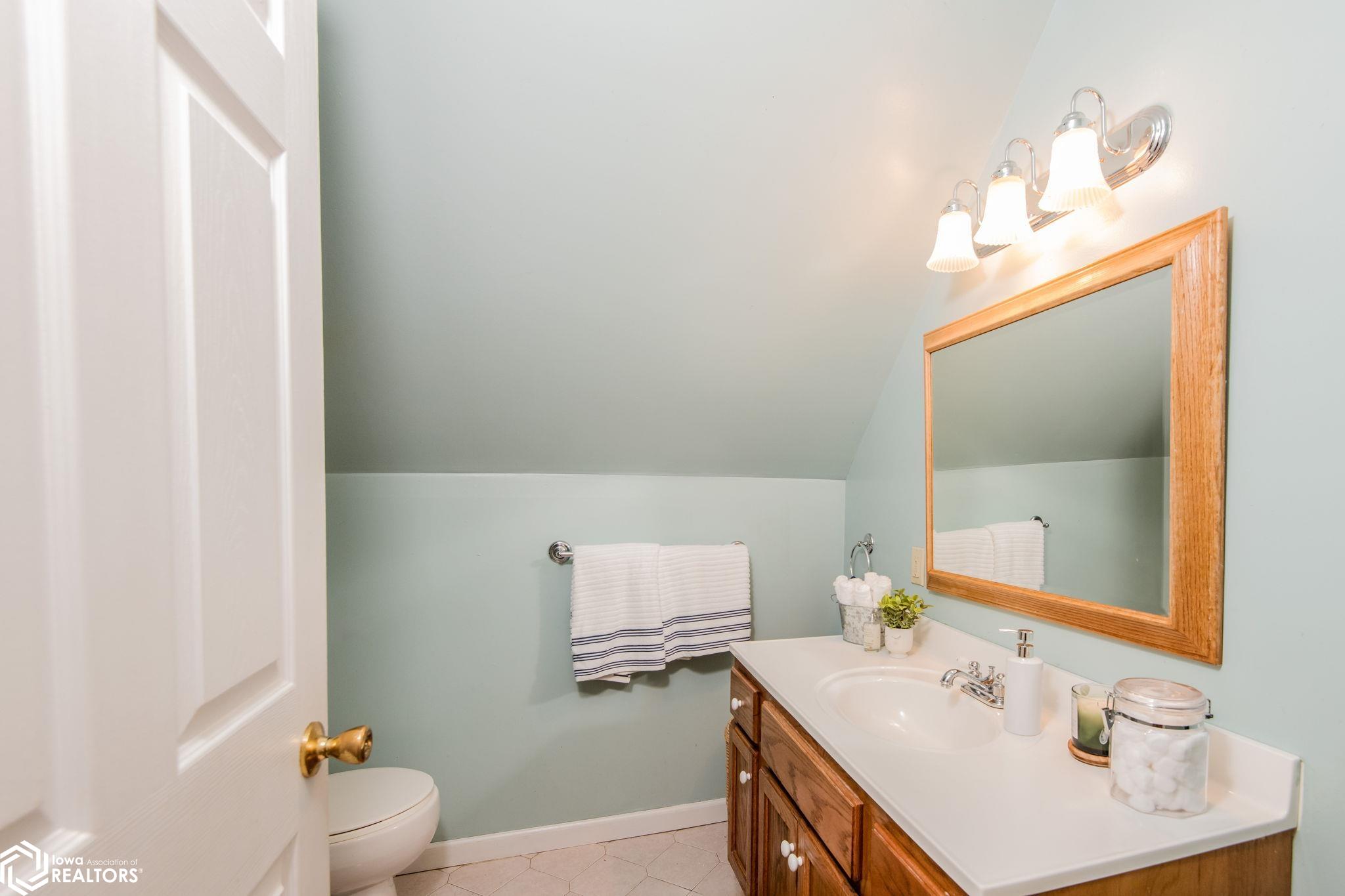 2566 Yellowwood Road, Kimballton, Iowa image 17