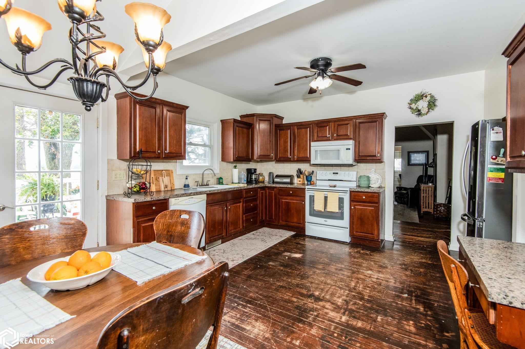 2566 Yellowwood Road, Kimballton, Iowa image 8
