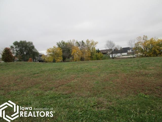2004 Southern View Drive, Atlantic, Iowa image 2
