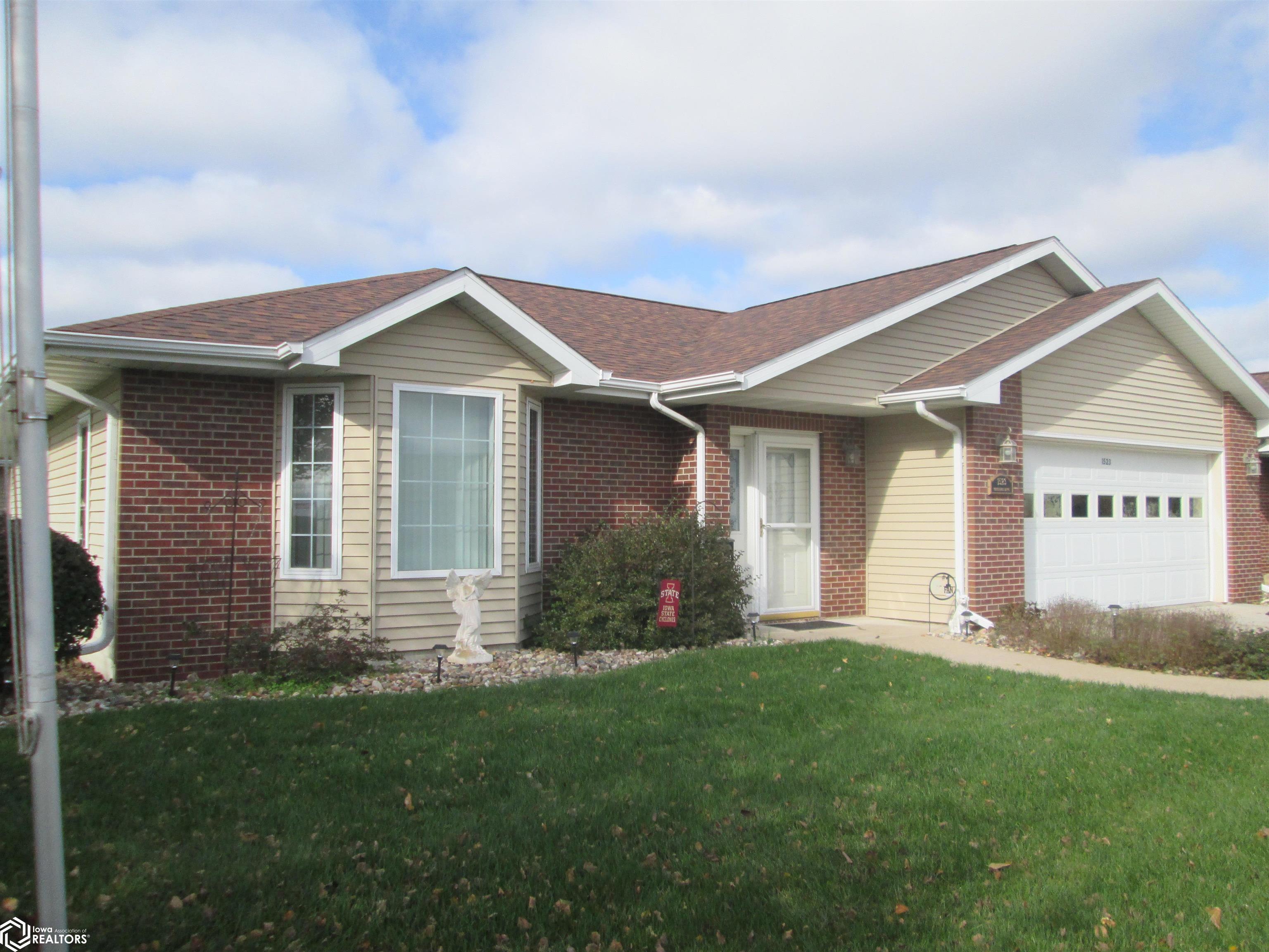 1523 Cambridge Drive, Burlington, IA Ruhl&Ruhl