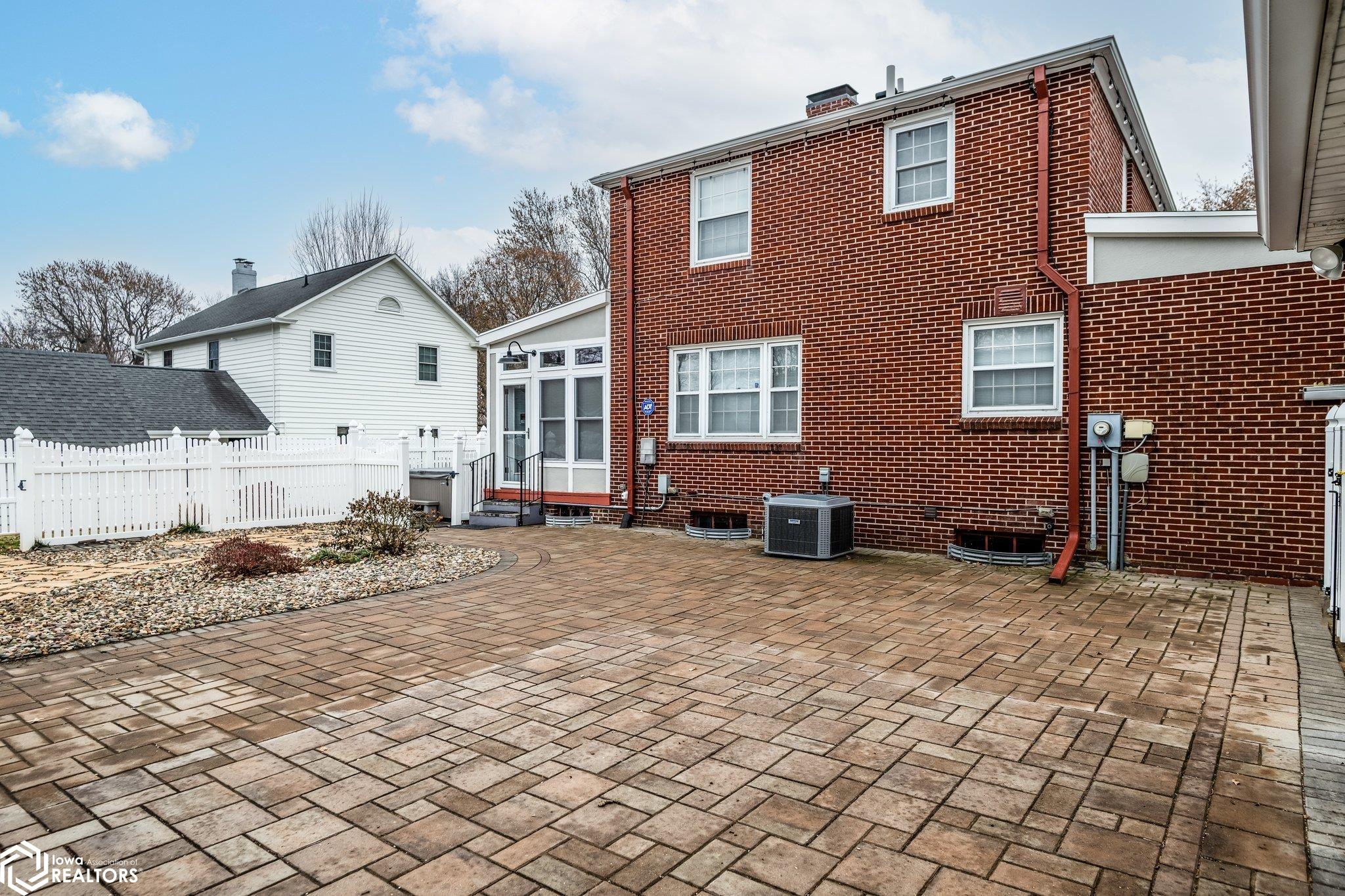 1312 College Boulevard, Harlan, Iowa image 6