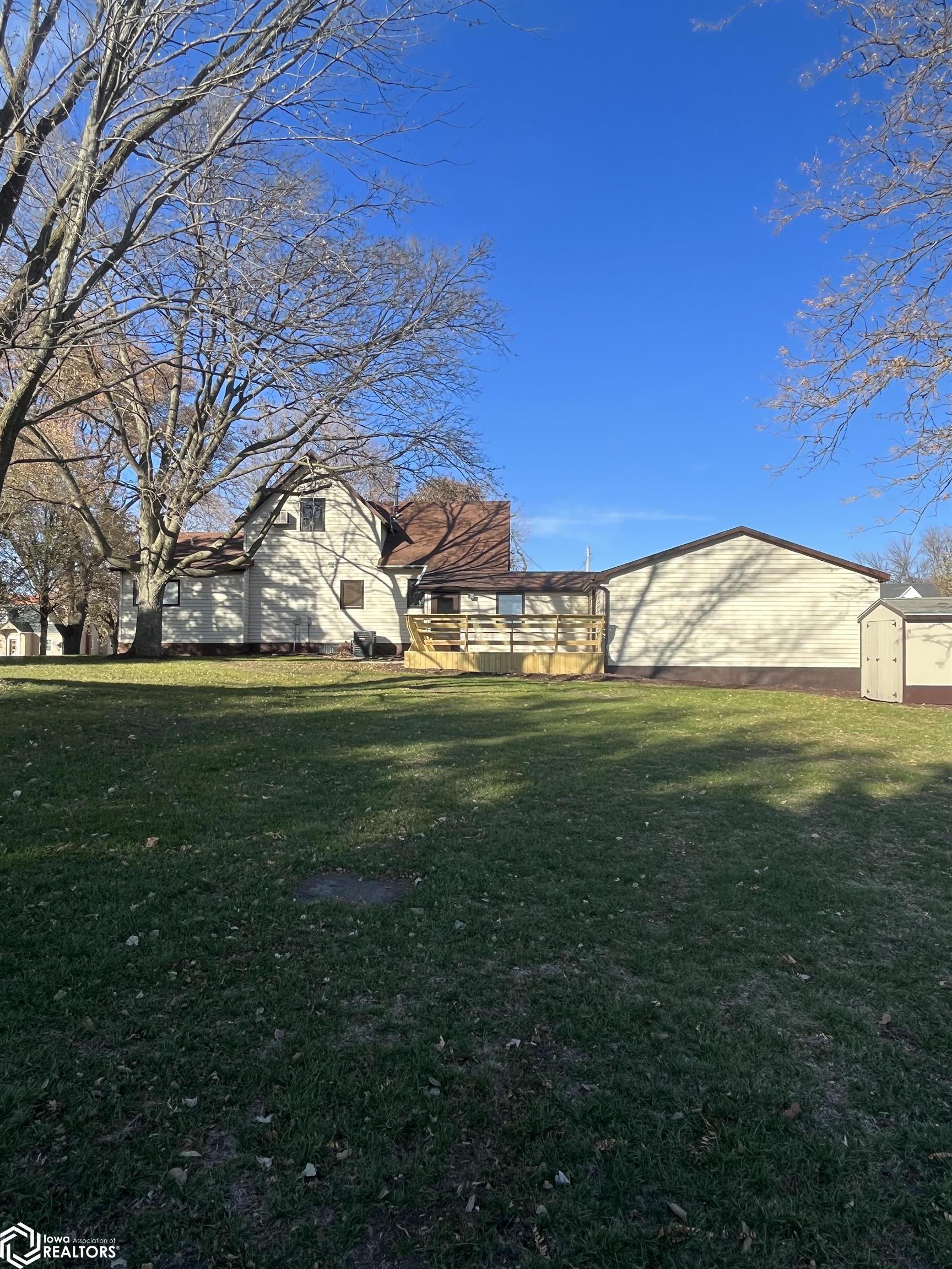 224 Ash, Hubbard, Iowa image 2