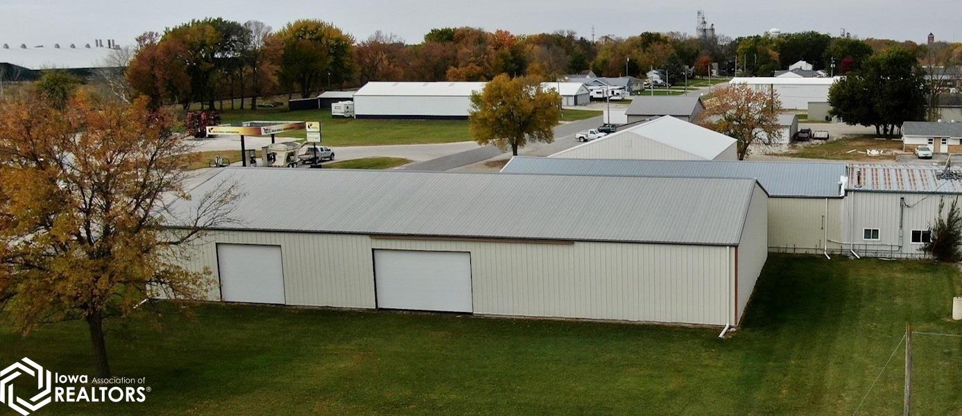 1302 Central, Clarion, Iowa 50525, ,Commercial (5+ Units),For Sale,Central,6313283