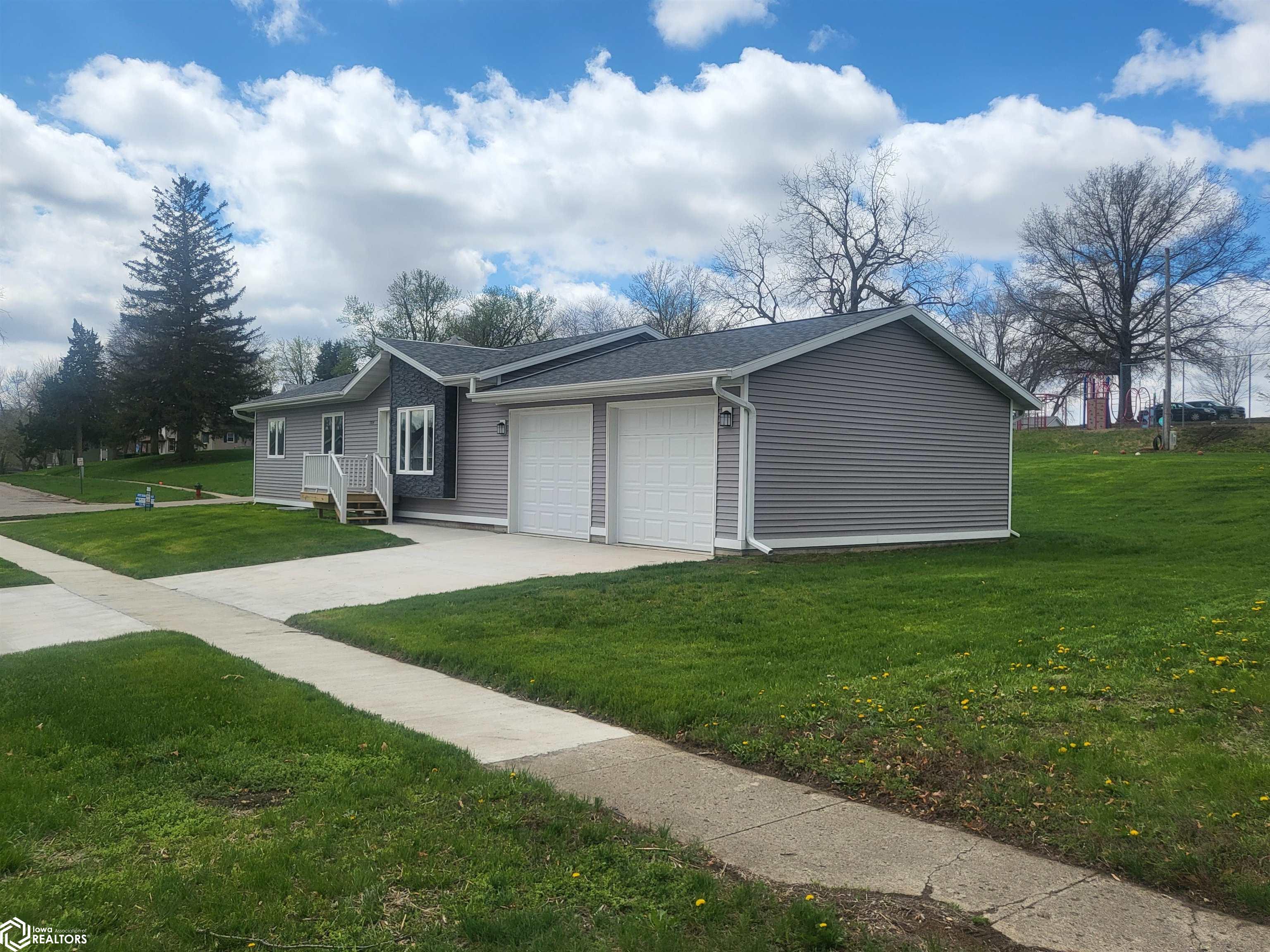 704 7th Ave, Coon Rapids, Iowa image 2