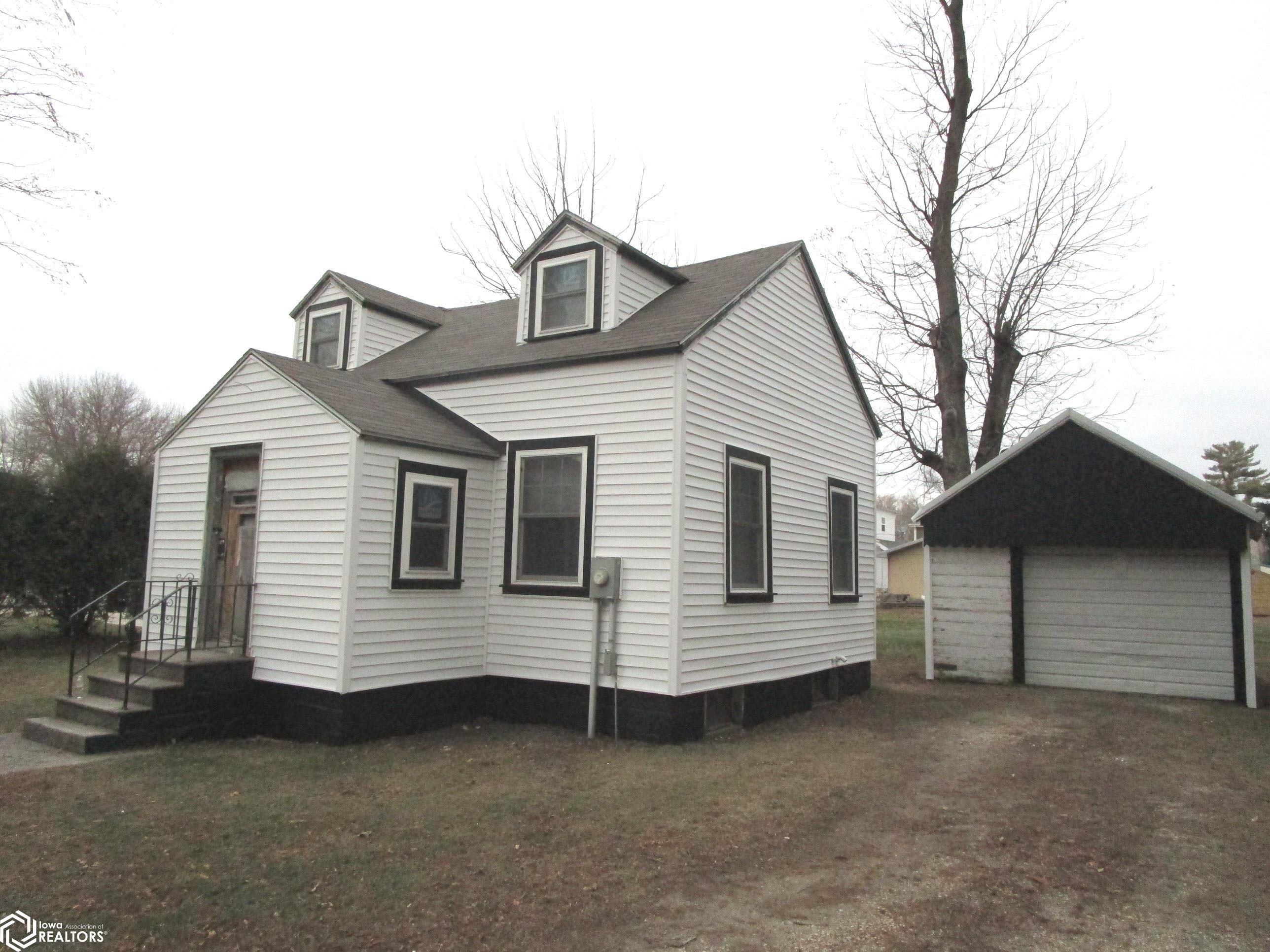 403 7th St, Bode, Iowa 50519, 2 Bedrooms Bedrooms, ,1 BathroomBathrooms,Single Family,For Sale,7th St,6313645