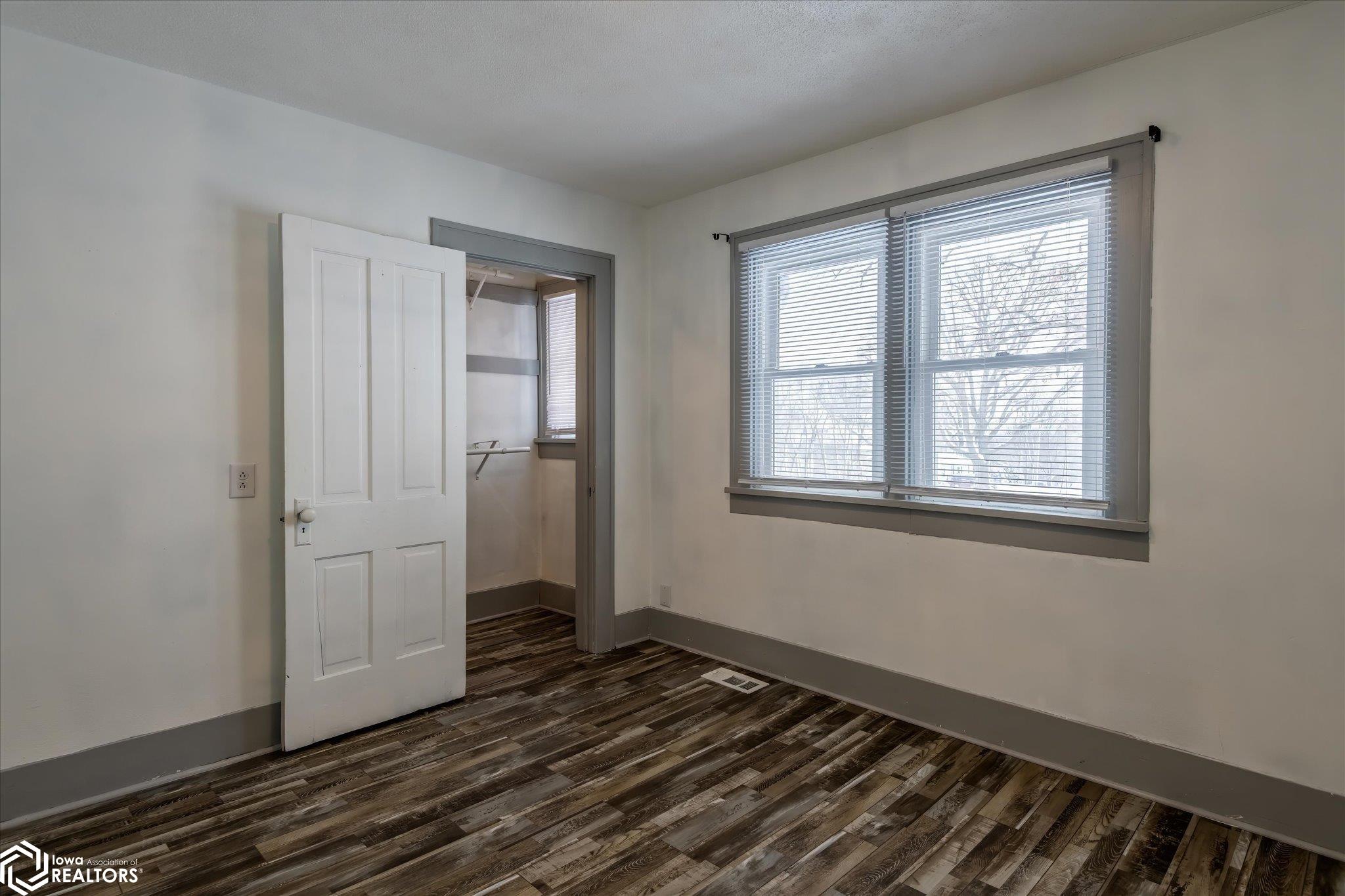 819 N Main Street, Stuart, Iowa image 33