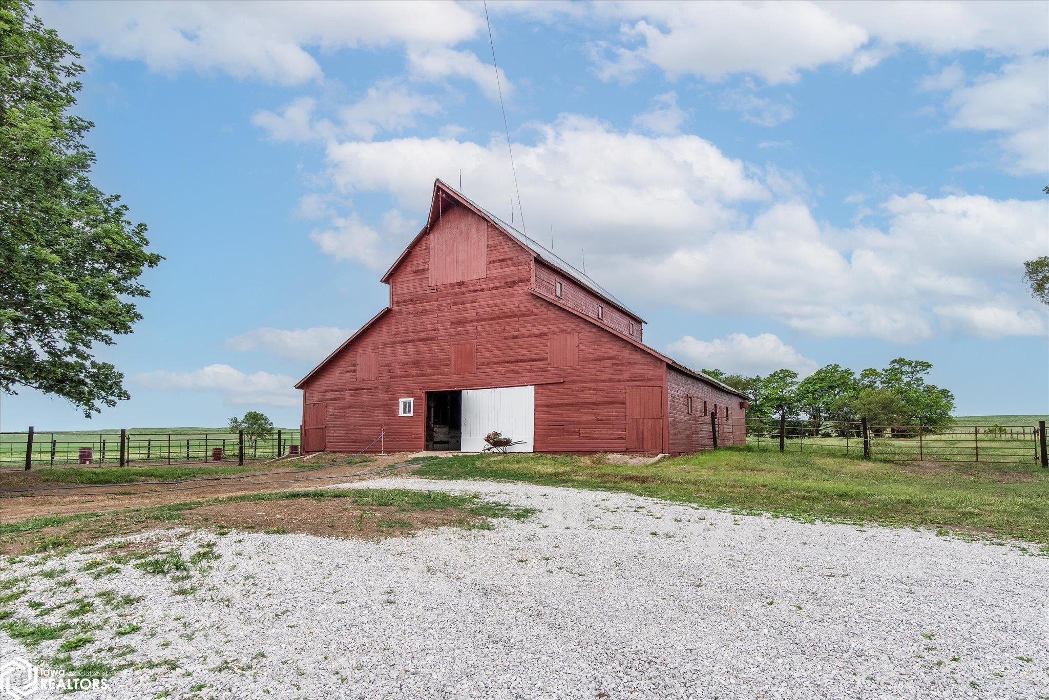 10588 500th Street, Red Oak, Iowa image 6