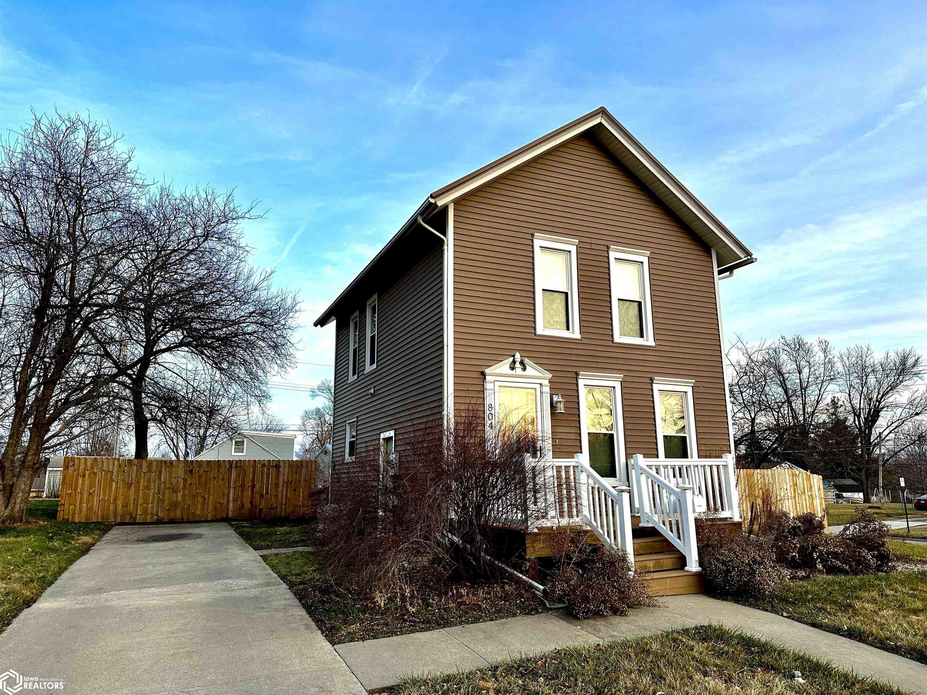 804 Summer, Grinnell, Iowa 50112, 3 Bedrooms Bedrooms, ,1 BathroomBathrooms,Single Family,For Sale,Summer,6313958
