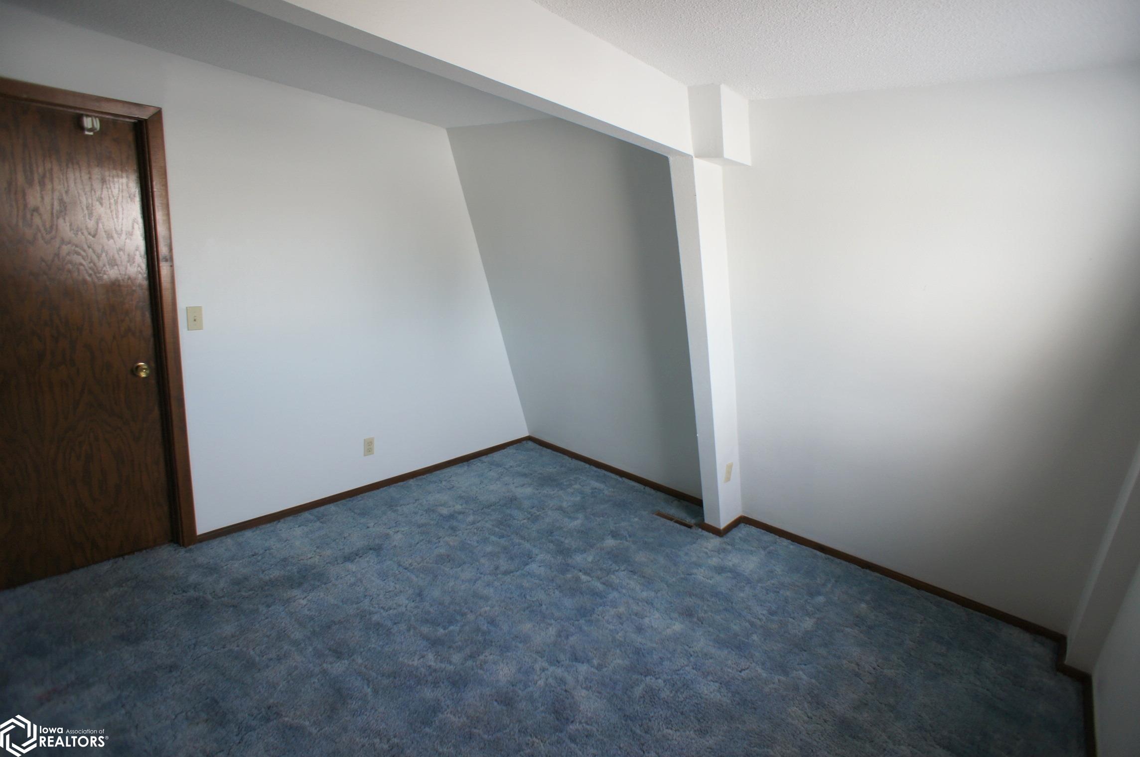 901 Beach Street, Webster City, Iowa image 19
