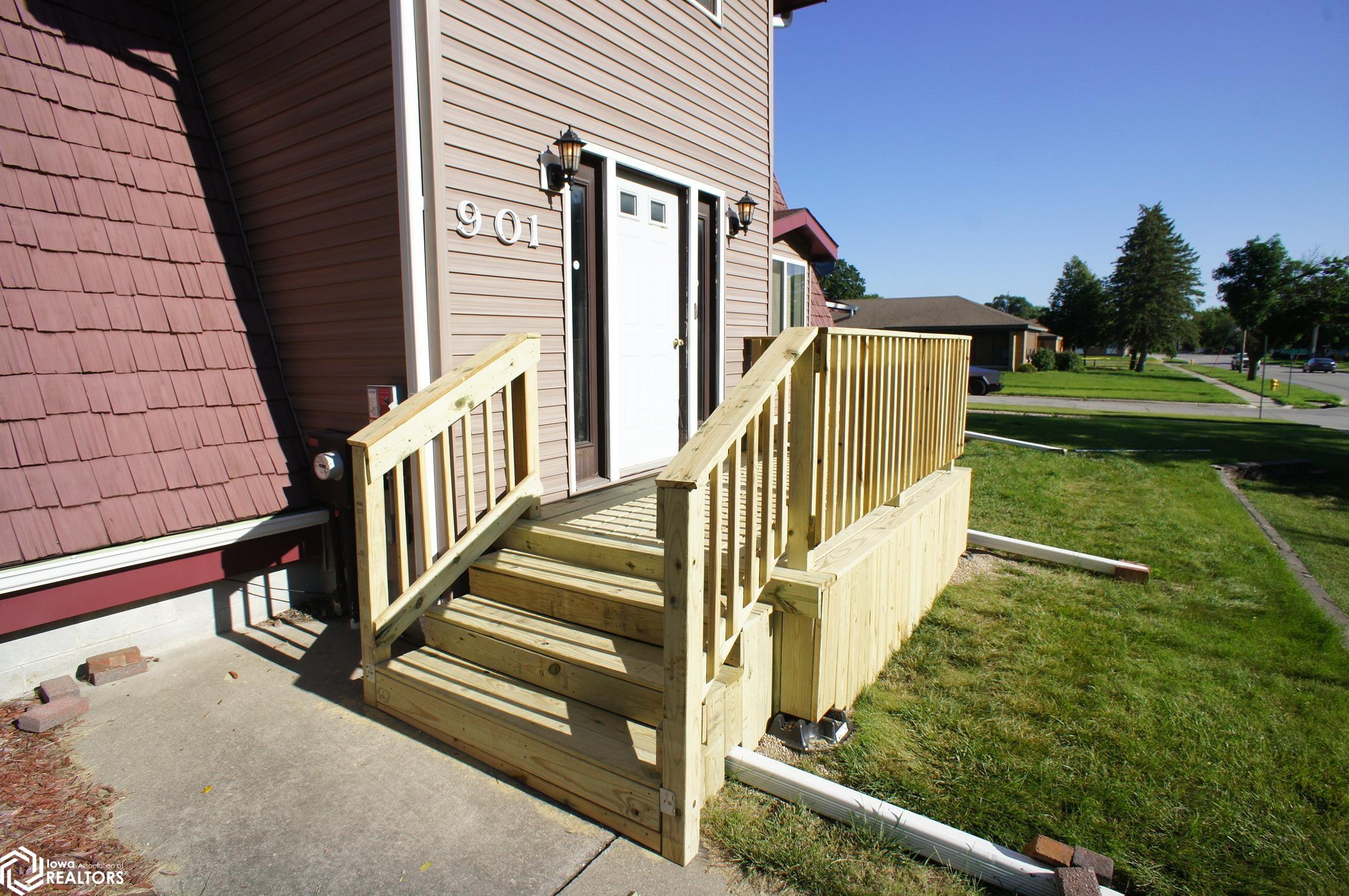 901 Beach Street, Webster City, Iowa image 46