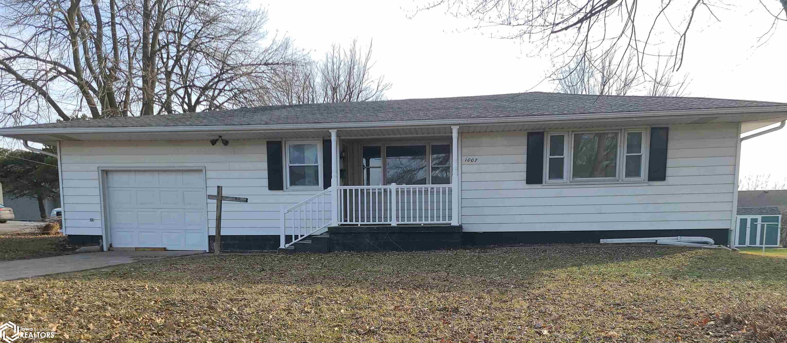 1007 E Monroe Street, Mount Ayr, Iowa image 2