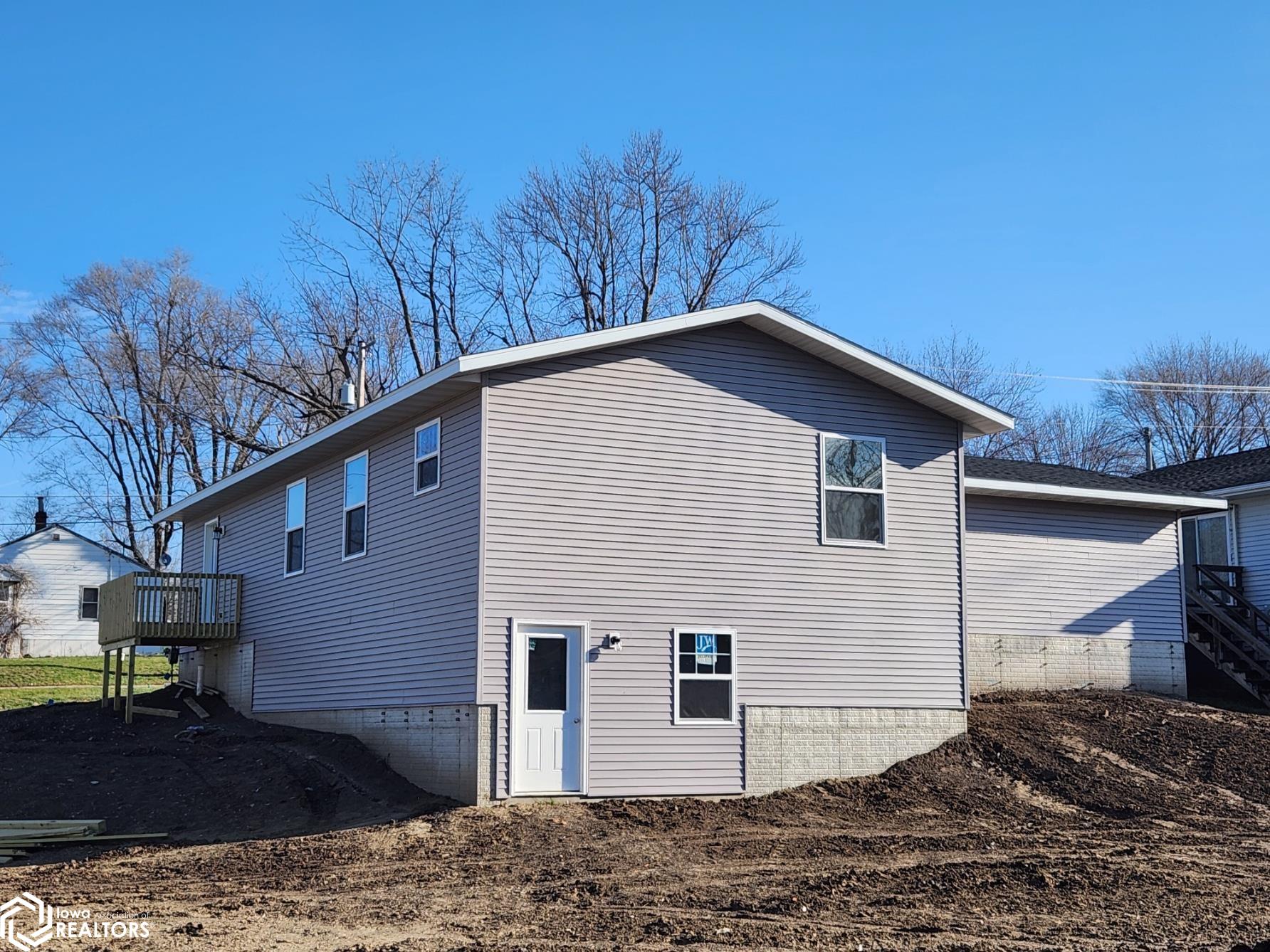 230 W Clay Street, Osceola, Iowa image 2