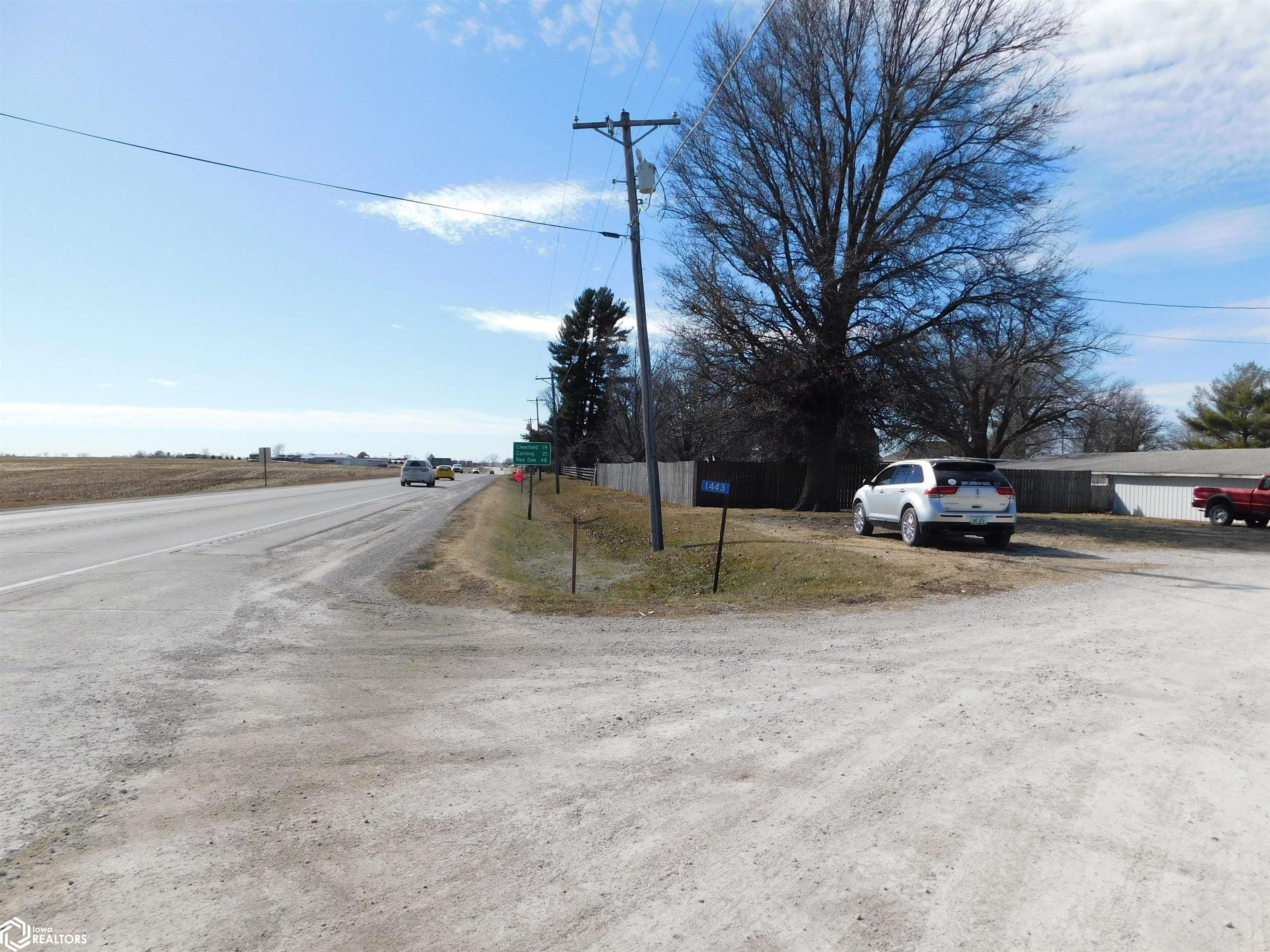 looking west on Hwy 34/25