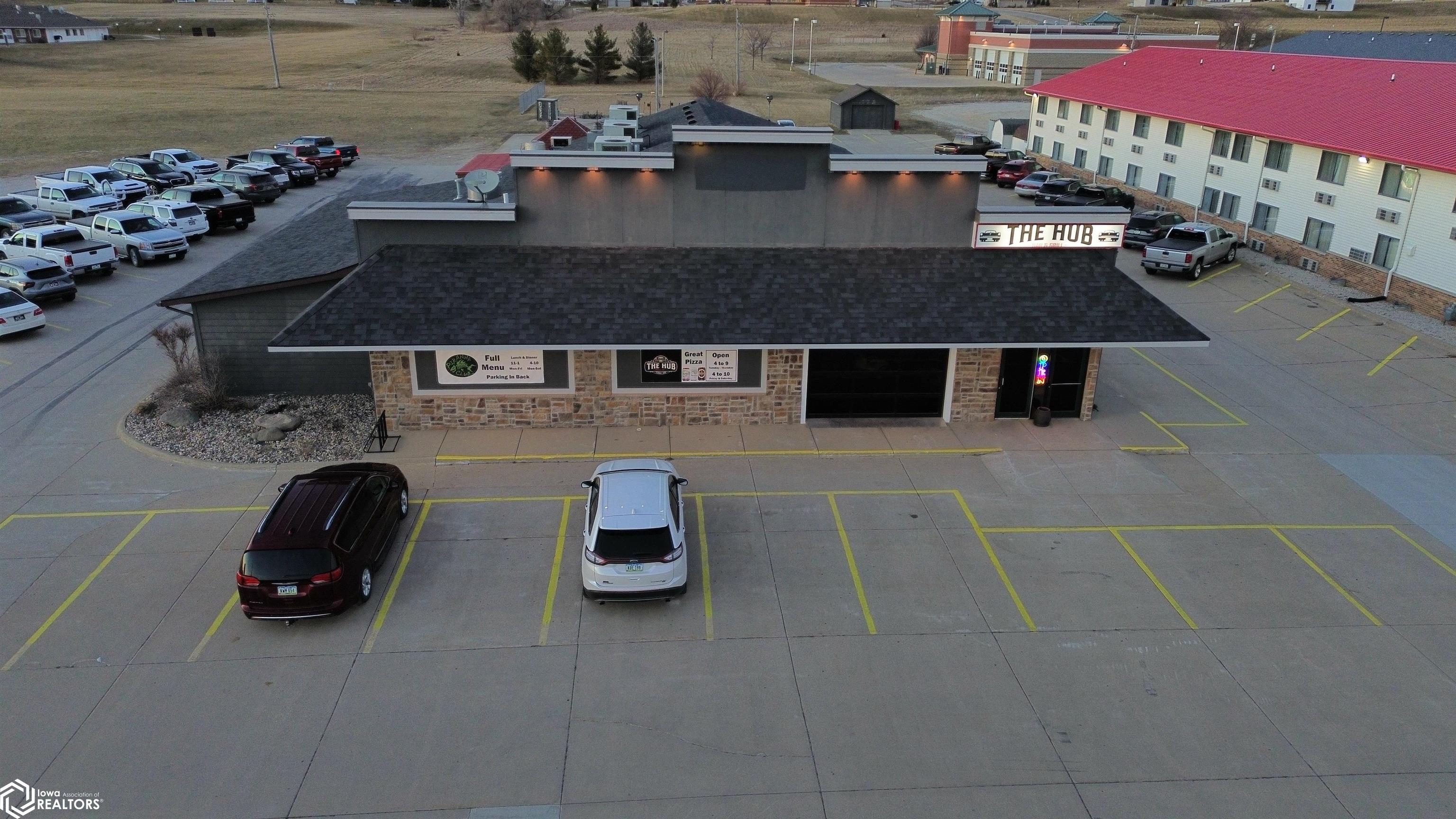 1215 Plaza, Carroll, Iowa 51401, ,Commercial (5+ Units),For Sale,Plaza,6314900