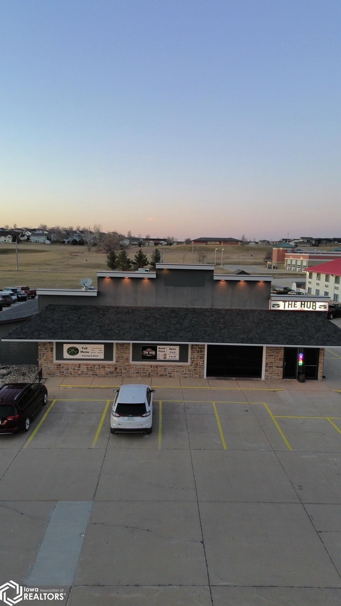 1215 Plaza, Carroll, Iowa 51401, ,Commercial (5+ Units),For Sale,Plaza,6314900