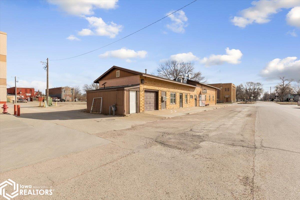 1034 8Th, Onawa, Iowa 51040, ,Commercial (5+ Units),For Sale,8Th,6315664