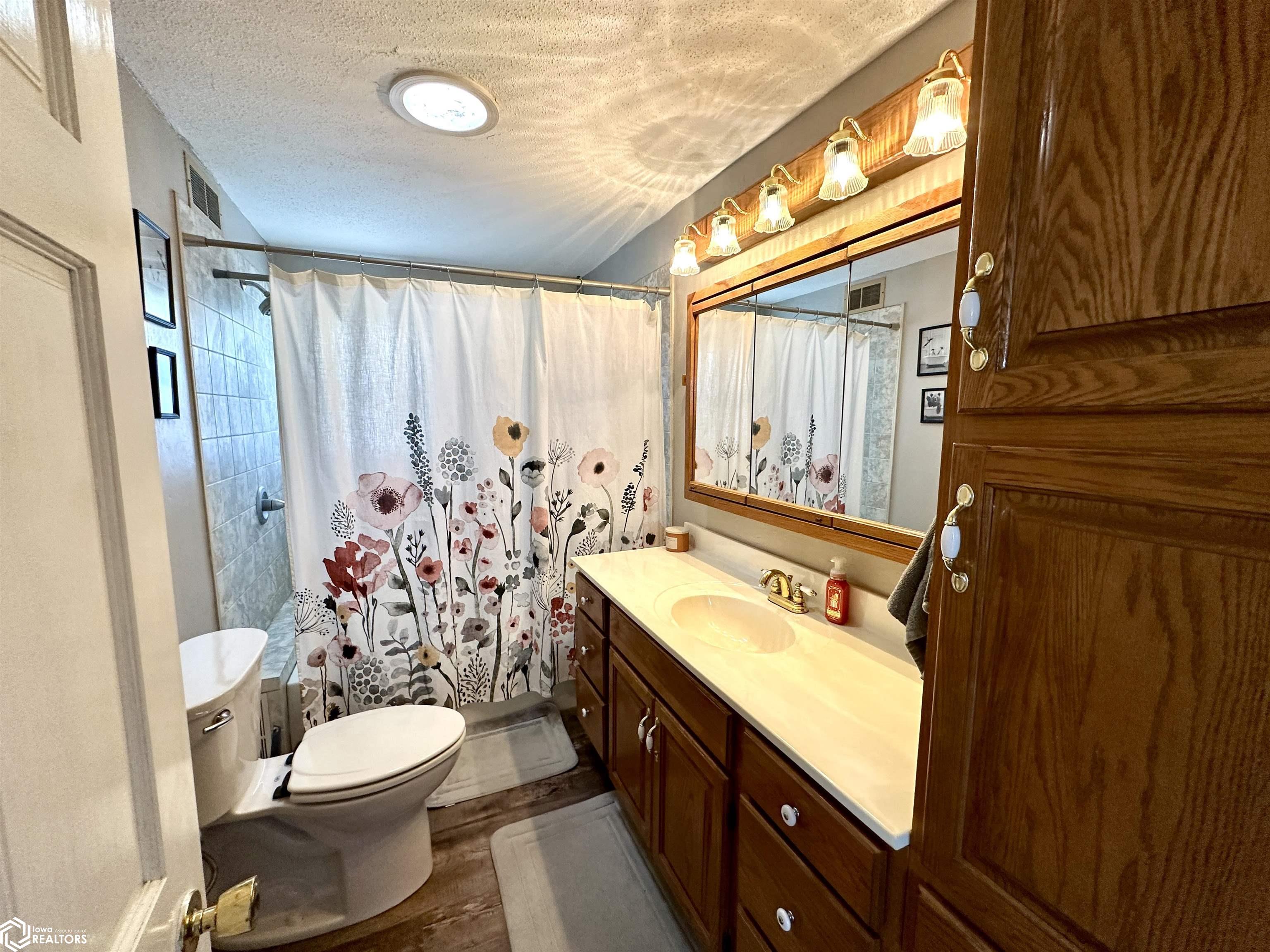 506 Dallas, Montezuma, Iowa 50171, 2 Bedrooms Bedrooms, ,1 BathroomBathrooms,Single Family,For Sale,Dallas,6315691