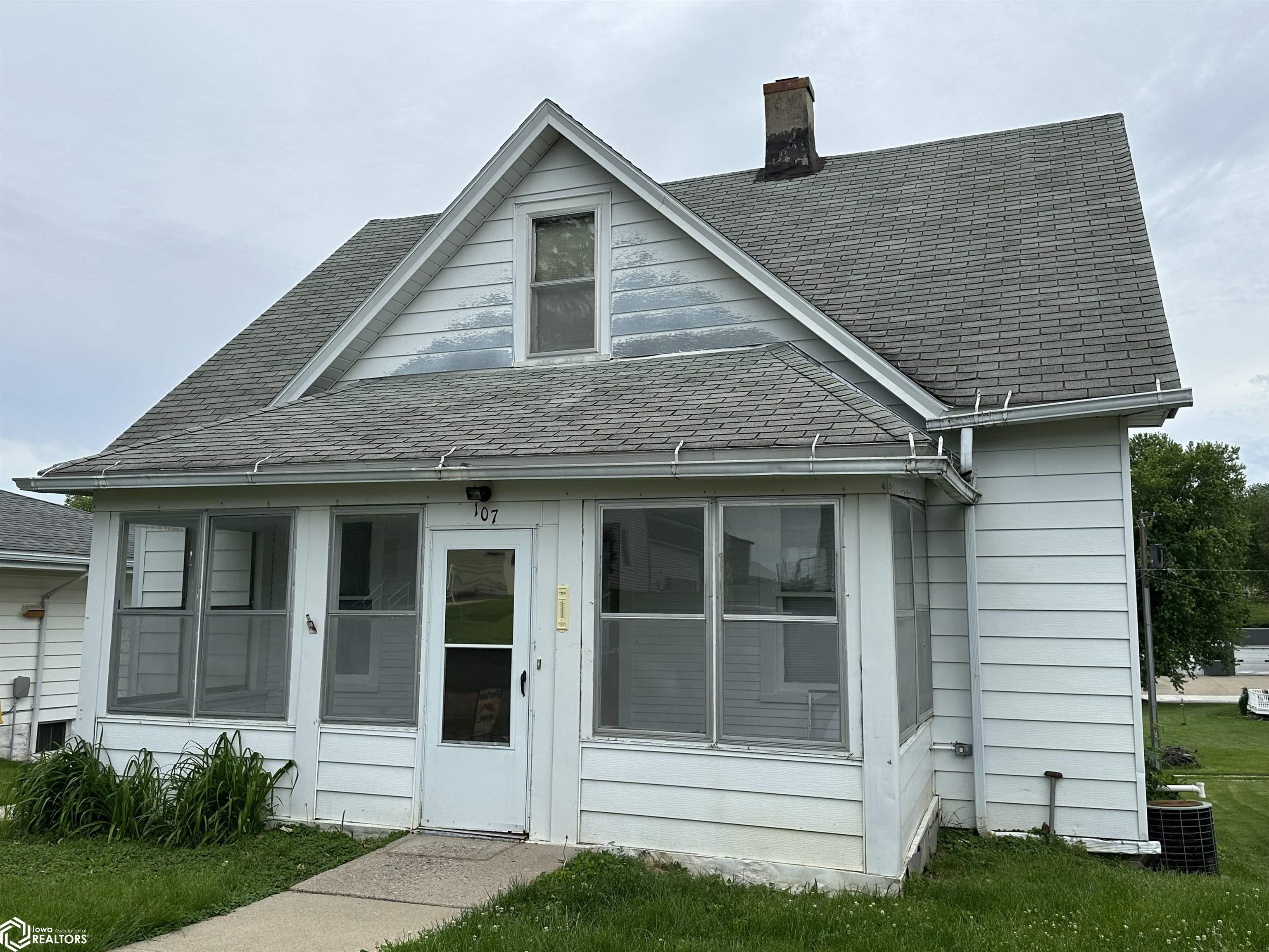 107 3rd Avenue, Earling, Iowa image 3
