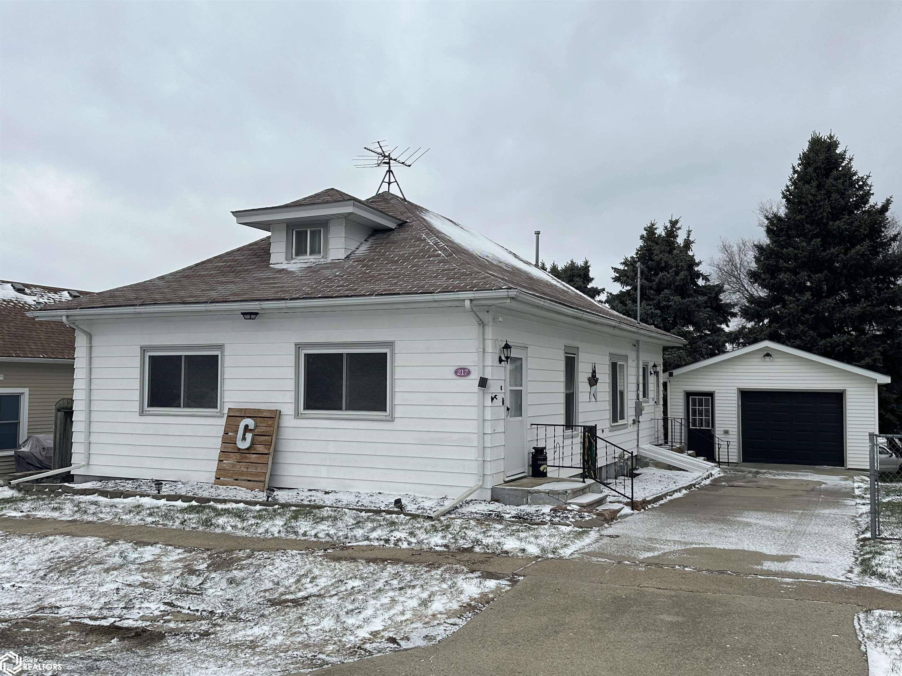 Homes For Sale in Harlan Iowa Osborn Realty