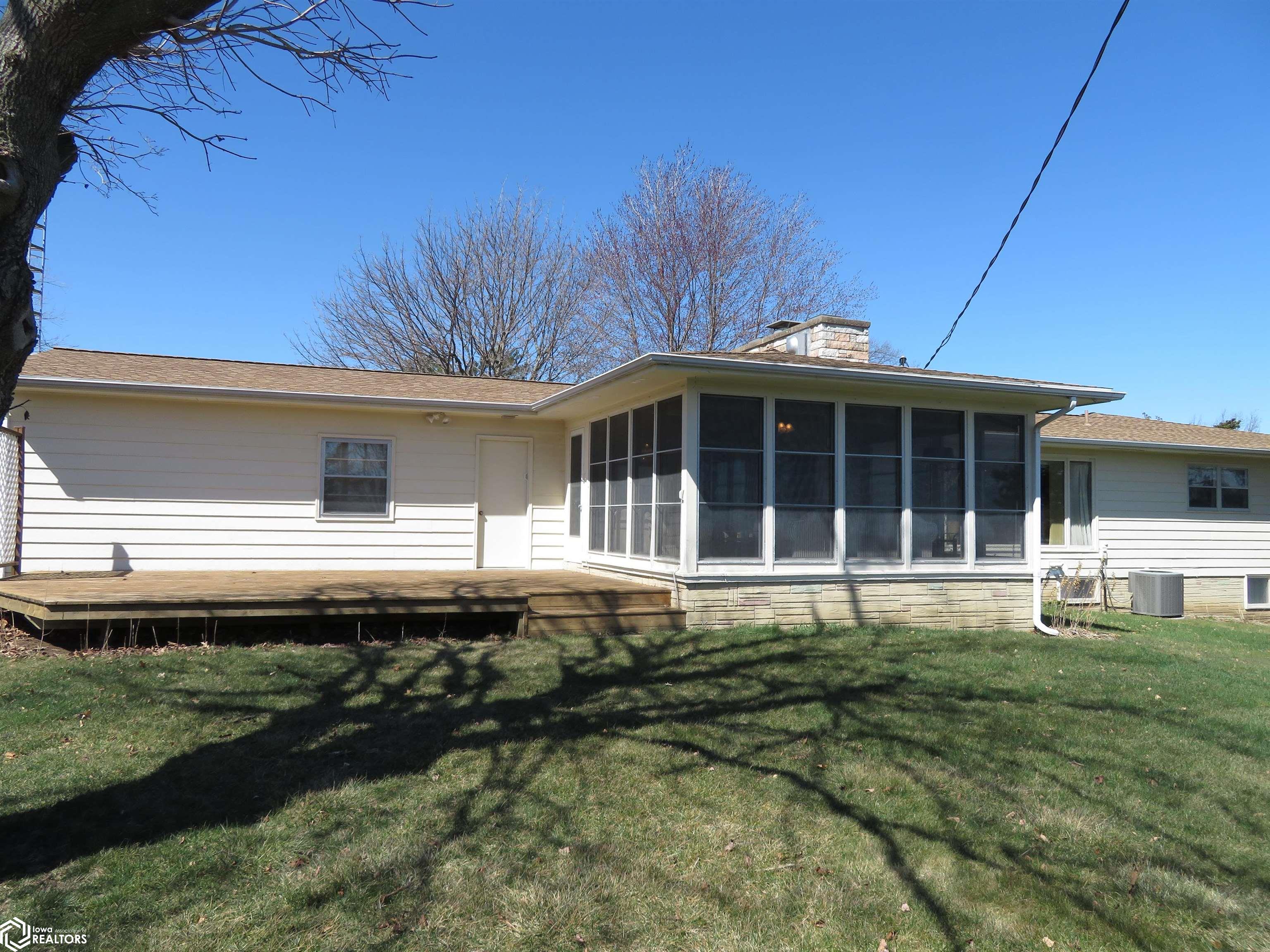 1502 Brentwood, Marshalltown, Iowa 50158, 4 Bedrooms Bedrooms, ,1 BathroomBathrooms,Single Family,For Sale,Brentwood,6315784